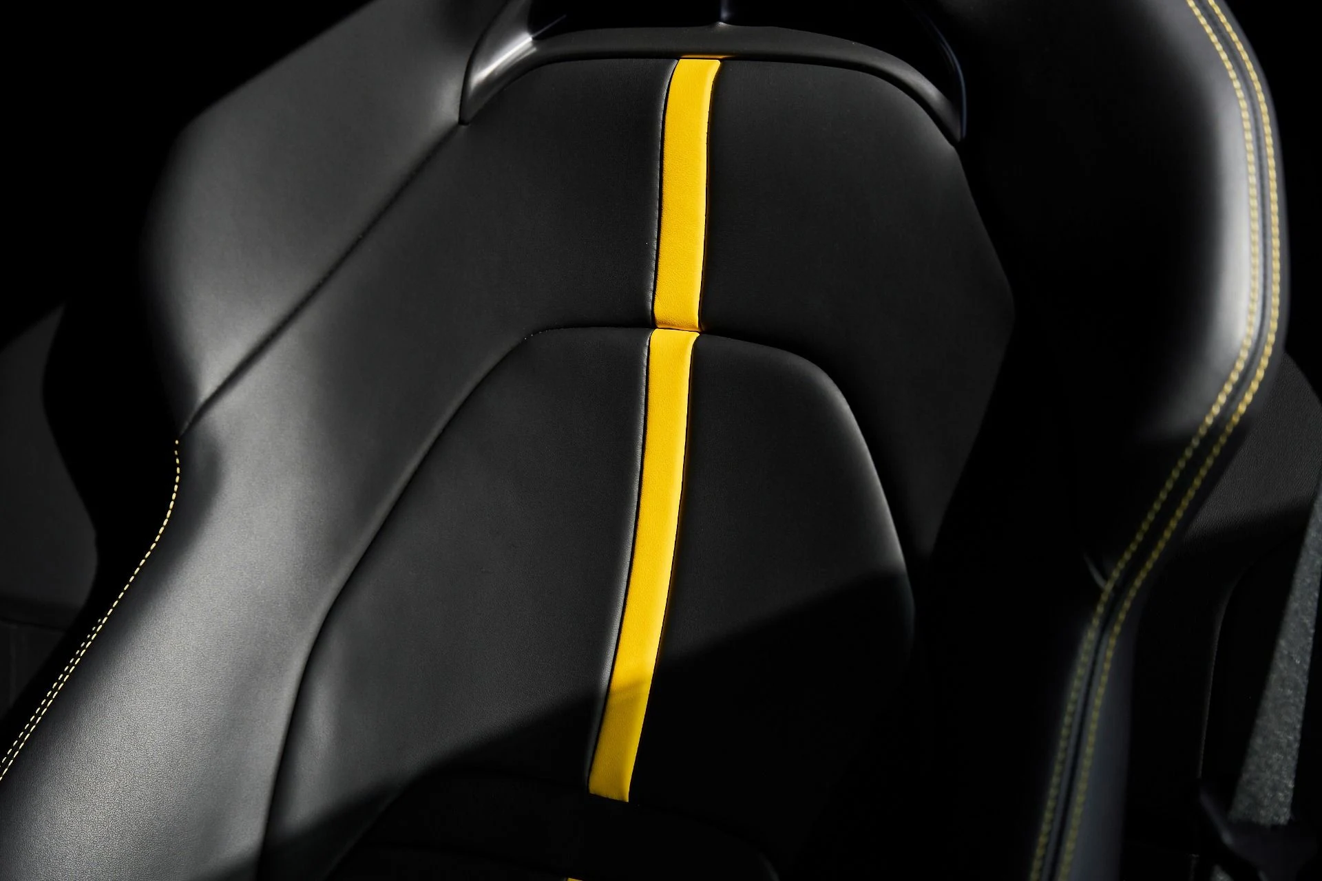 mph037_515649326_Used_2023_Ferrari_SF_90_Stradale_1769909052_ea16f04978