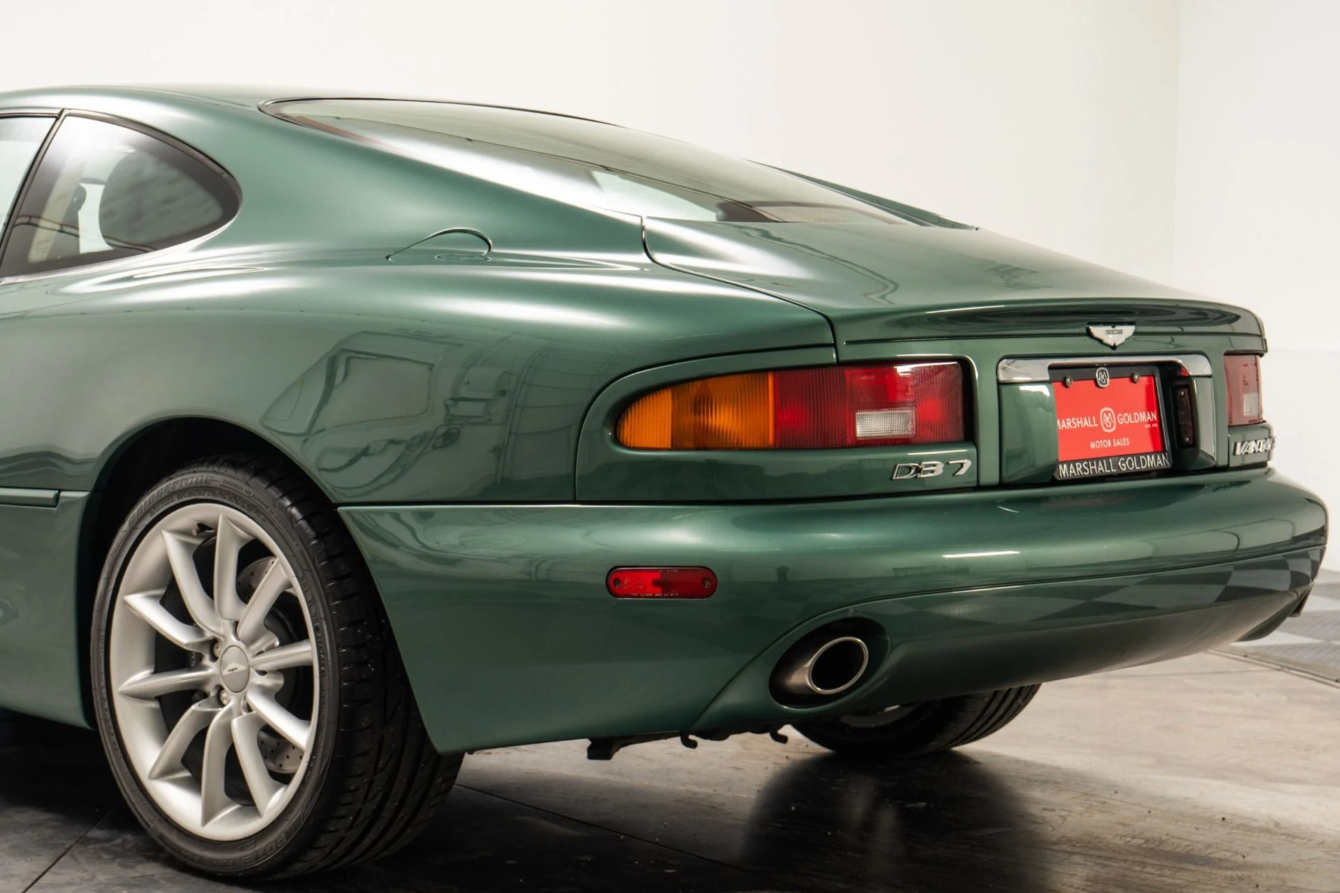 mph037_517767469_Used_2001_Aston_Martin_DB_7_V12_Vantage_1760468090_6976905d71