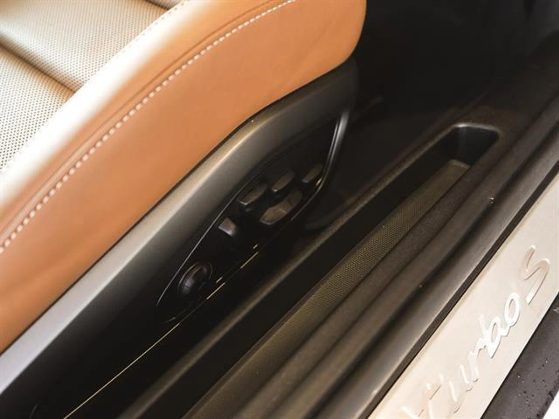 mph037_535561040_Twuxz_MOI_Vzl_Rc_N4_X_Zs4xx23_MPQ_cab473a917