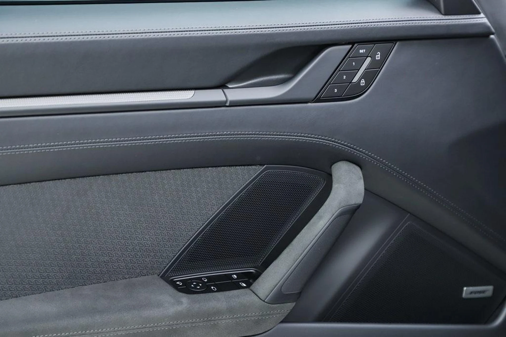 mph037_561501683_Nmg5a13m_WXLQFU_4f_OQHJ_Uvj51rw_bc507c89b7