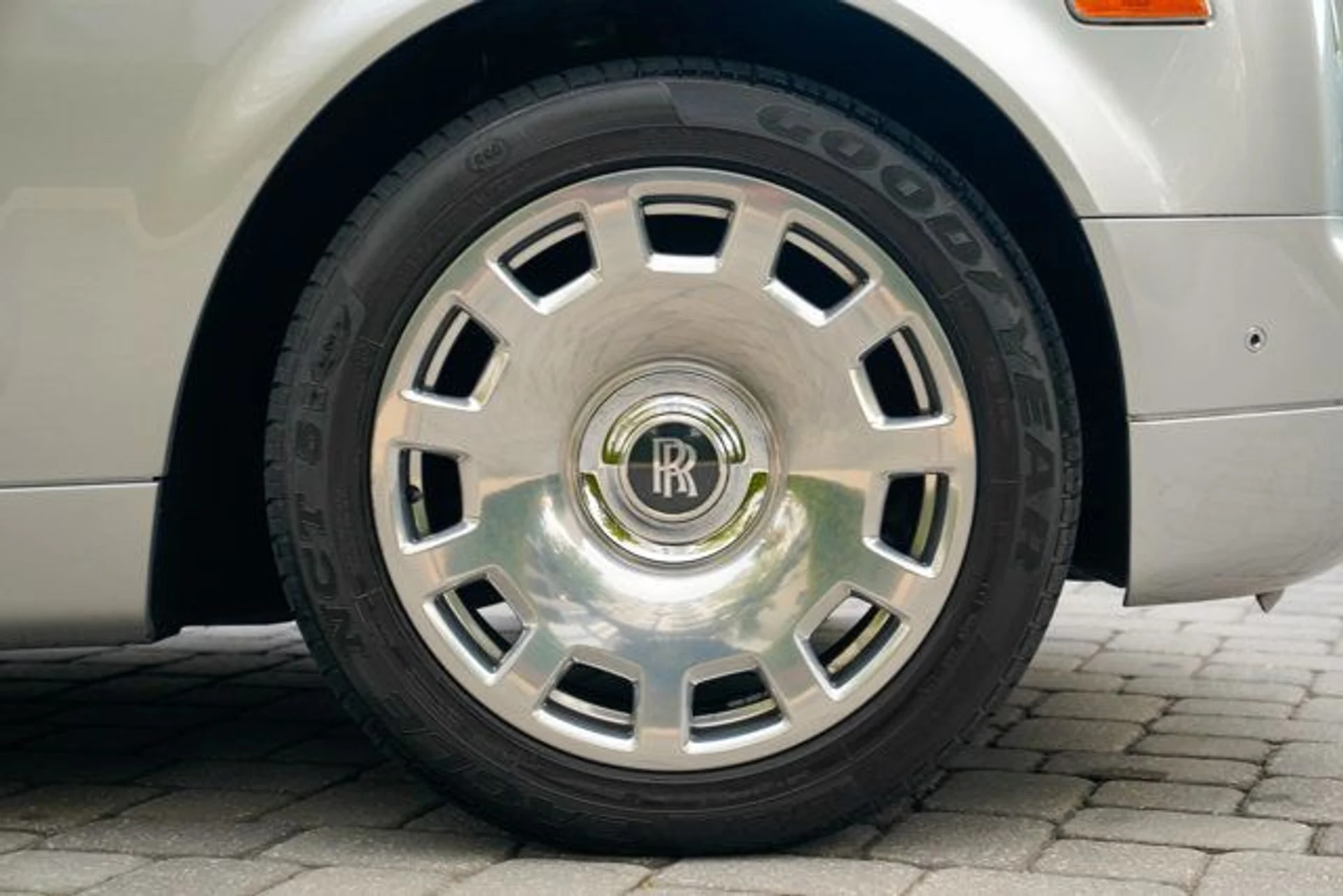 mph037_57449661_22948076_38_640_b0c900bafe