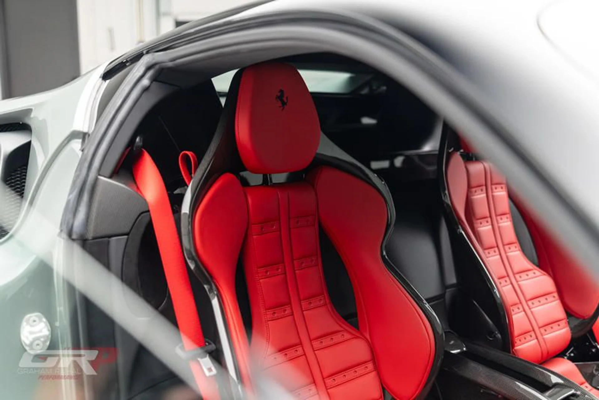 mph037_587347867_3_E1_FDC_09_CE_02_474_A_8_C87_C2_D27_AA_29202_b3a0ce8056