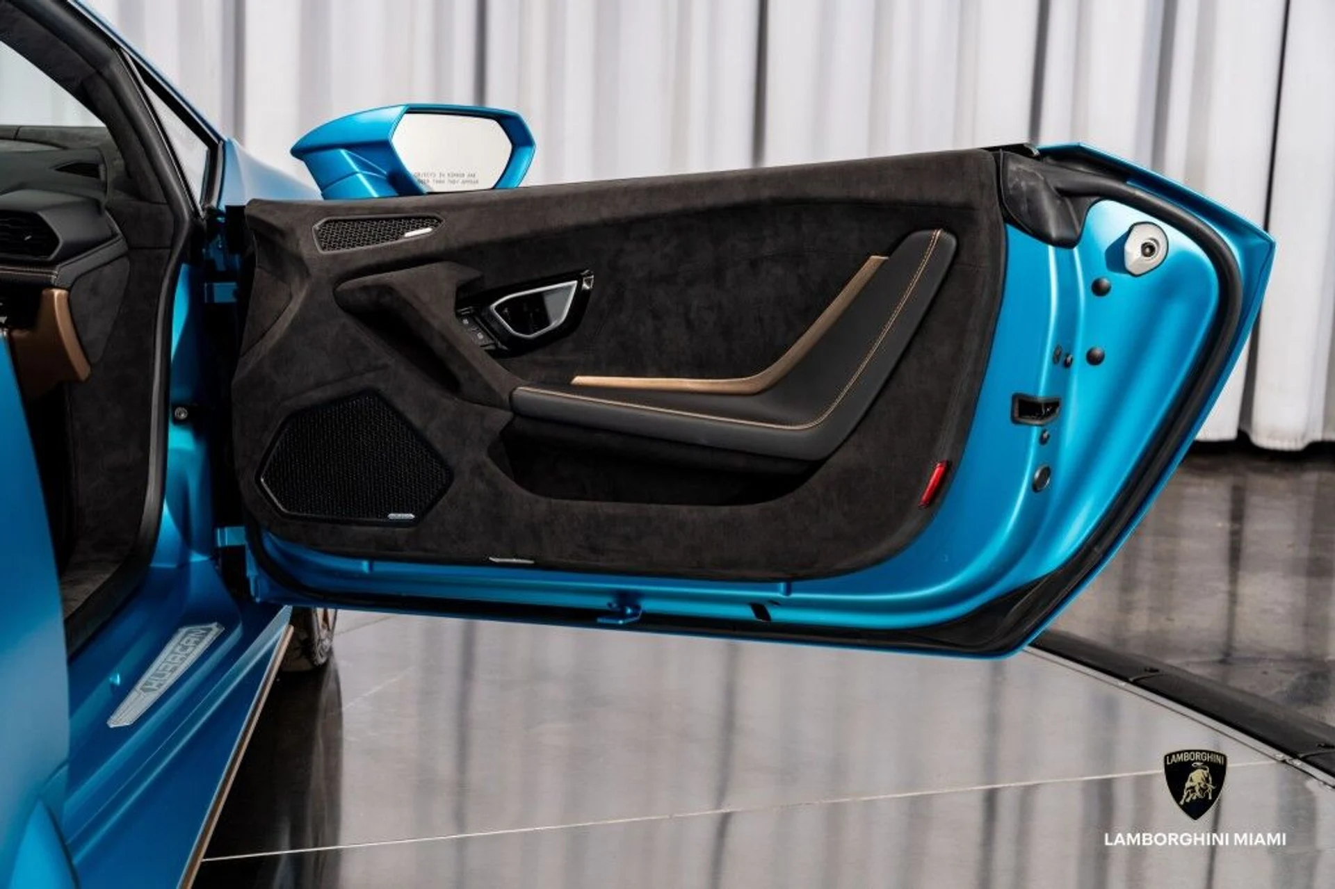 mph037_598892873_c6ae5608fe921235c7ce2d5255ffc501_d05fac1555