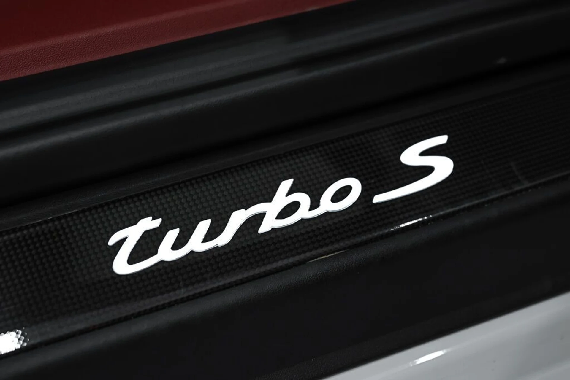 mph037_607420489_porsche_911_2018_jpg_v_1773863537_6b74b65cb6