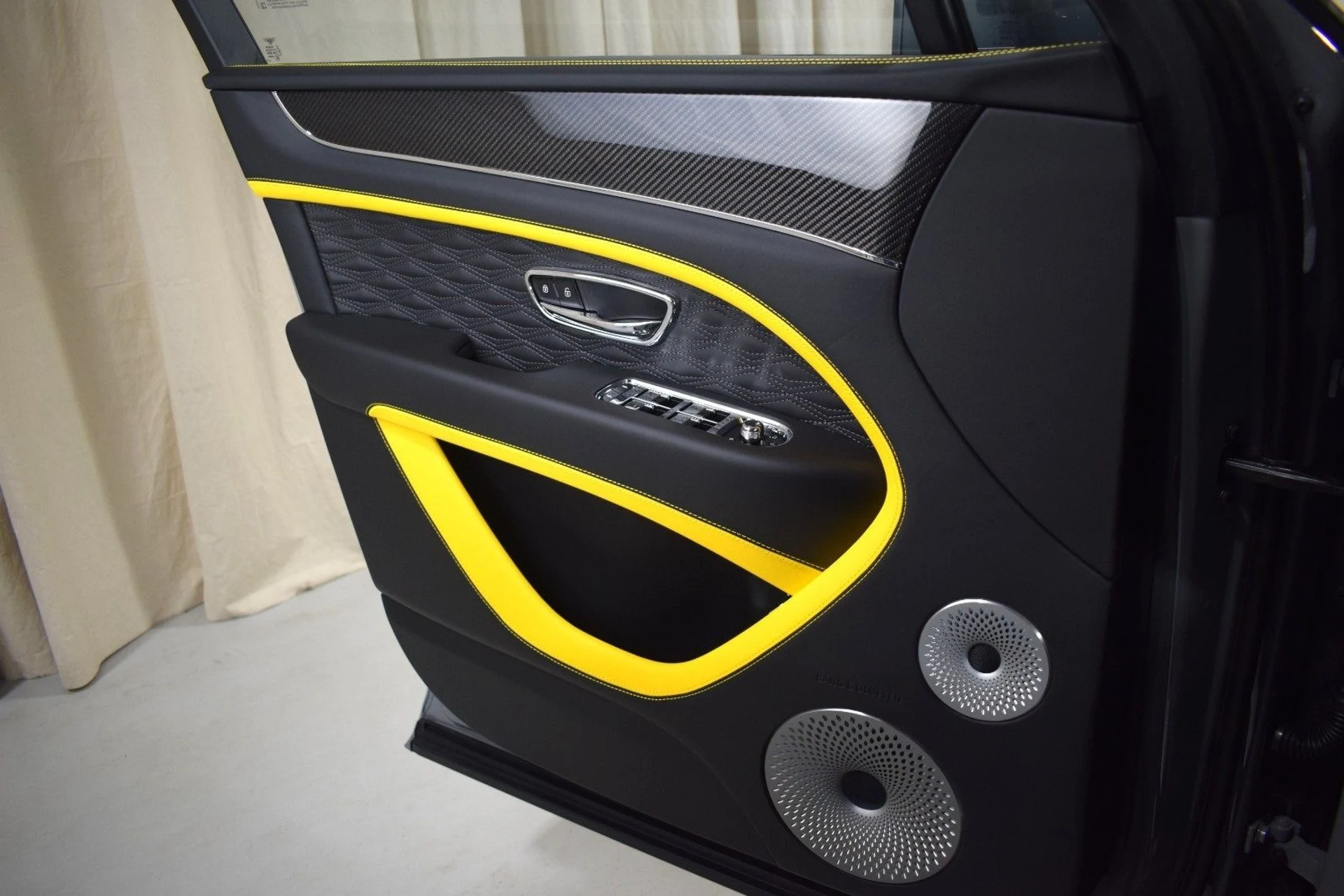 mph037_614087531_ae03a3c8ef7dd26779537c39d82ea8c5x_f796c289bc