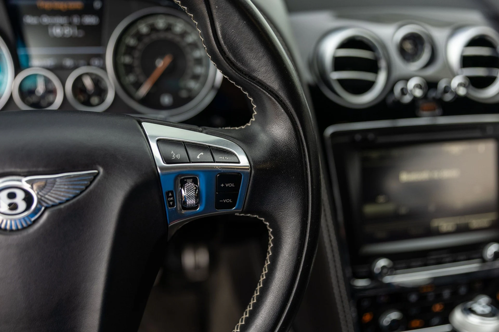mph037_624466909_Hi_Tech_Luxury_Imports_LLC_SCBFH_7_ZA_5_GC_055059_image_37_e8ae626b04
