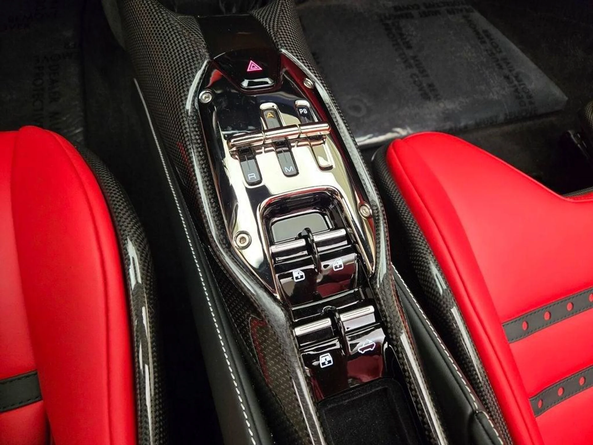 mph037_626602875_Used_2023_Ferrari_SF_90_Spider_1775896799_a3f79ec546