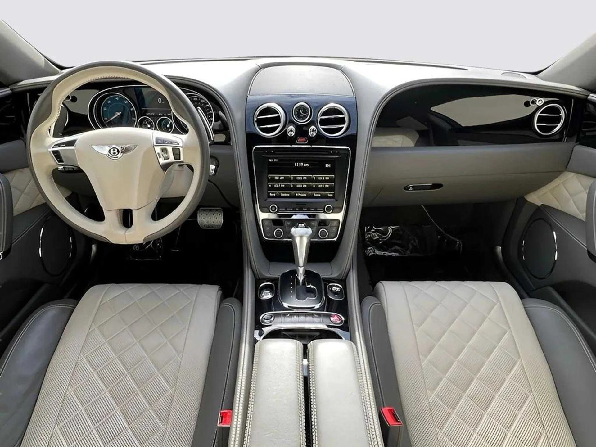 mph037_638995327_47e24407d04050d03b2f8cee58b45241x_ea26674c1e