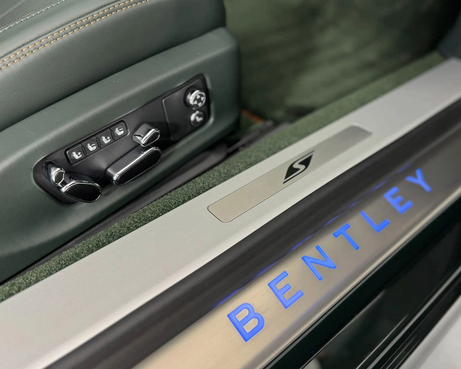 mph037_639973051_bb94d3562e9f4cc7a11cd9b59411af29_95683baf54