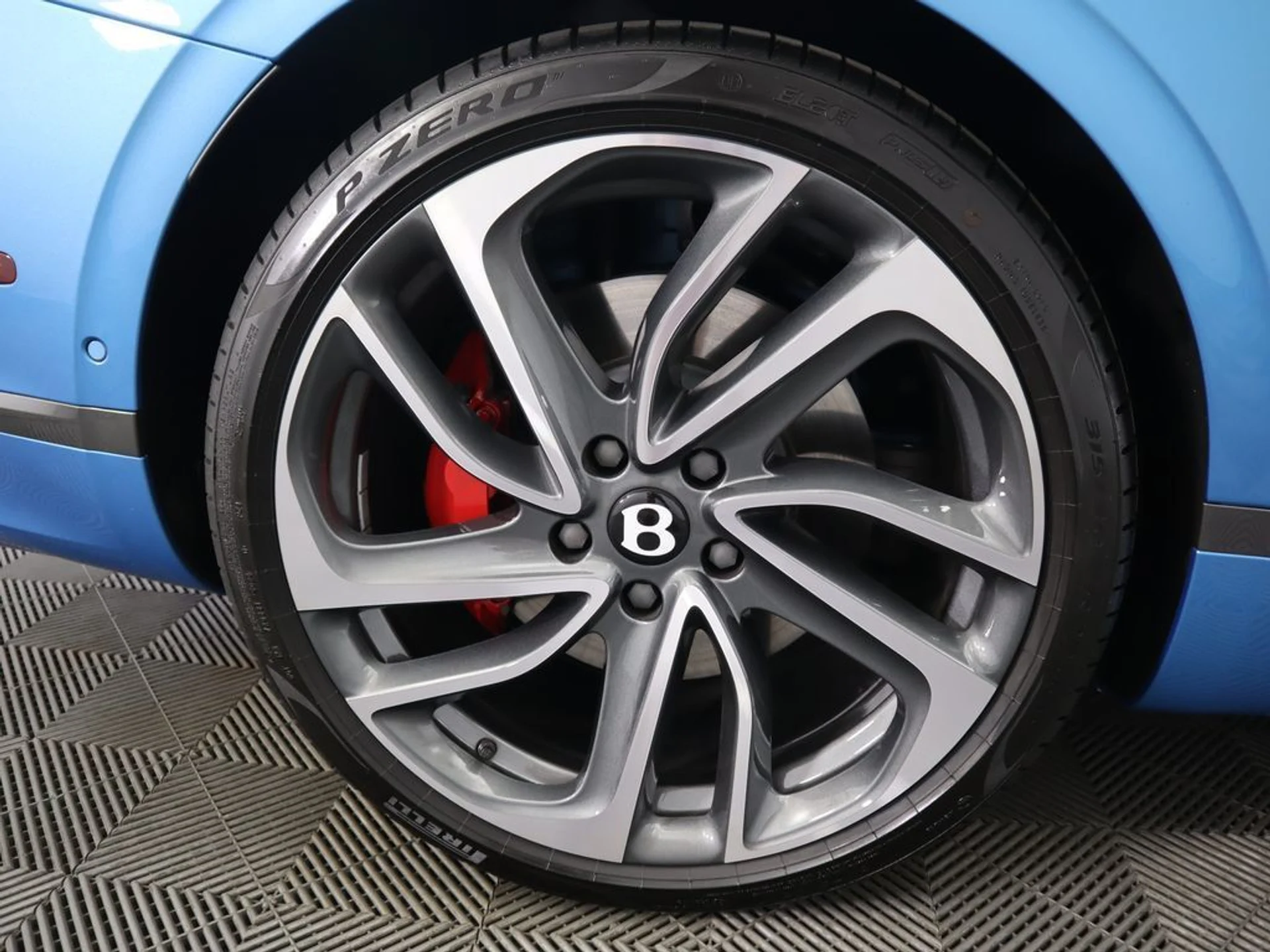 mph037_651702017_used_2025_bentley_continental_gtspeedconvertible_8119_22941730_38_1024_4898c4d489