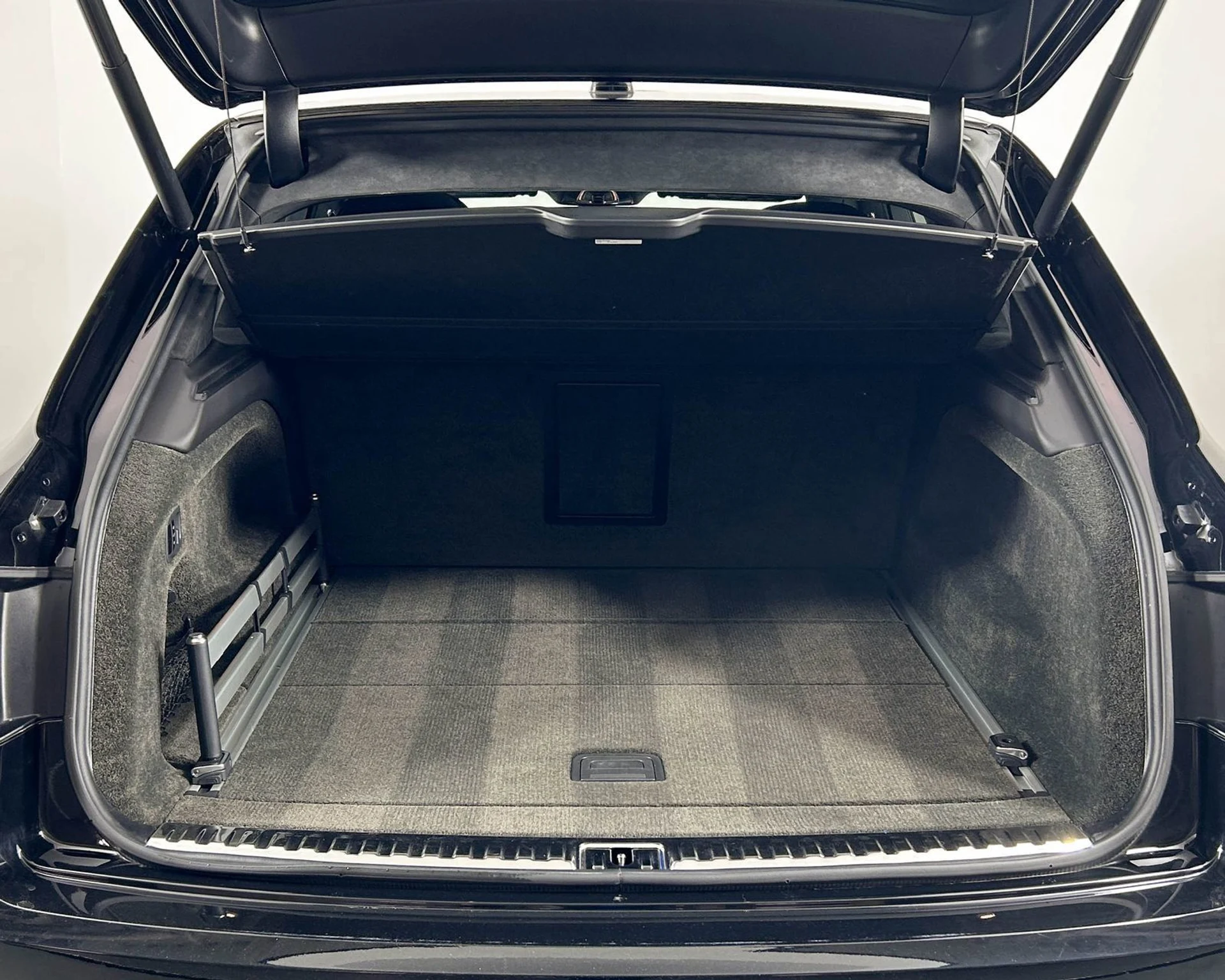 mph037_664594959_7ce89891c06045e789ee58cde2b44b7e_a523332374