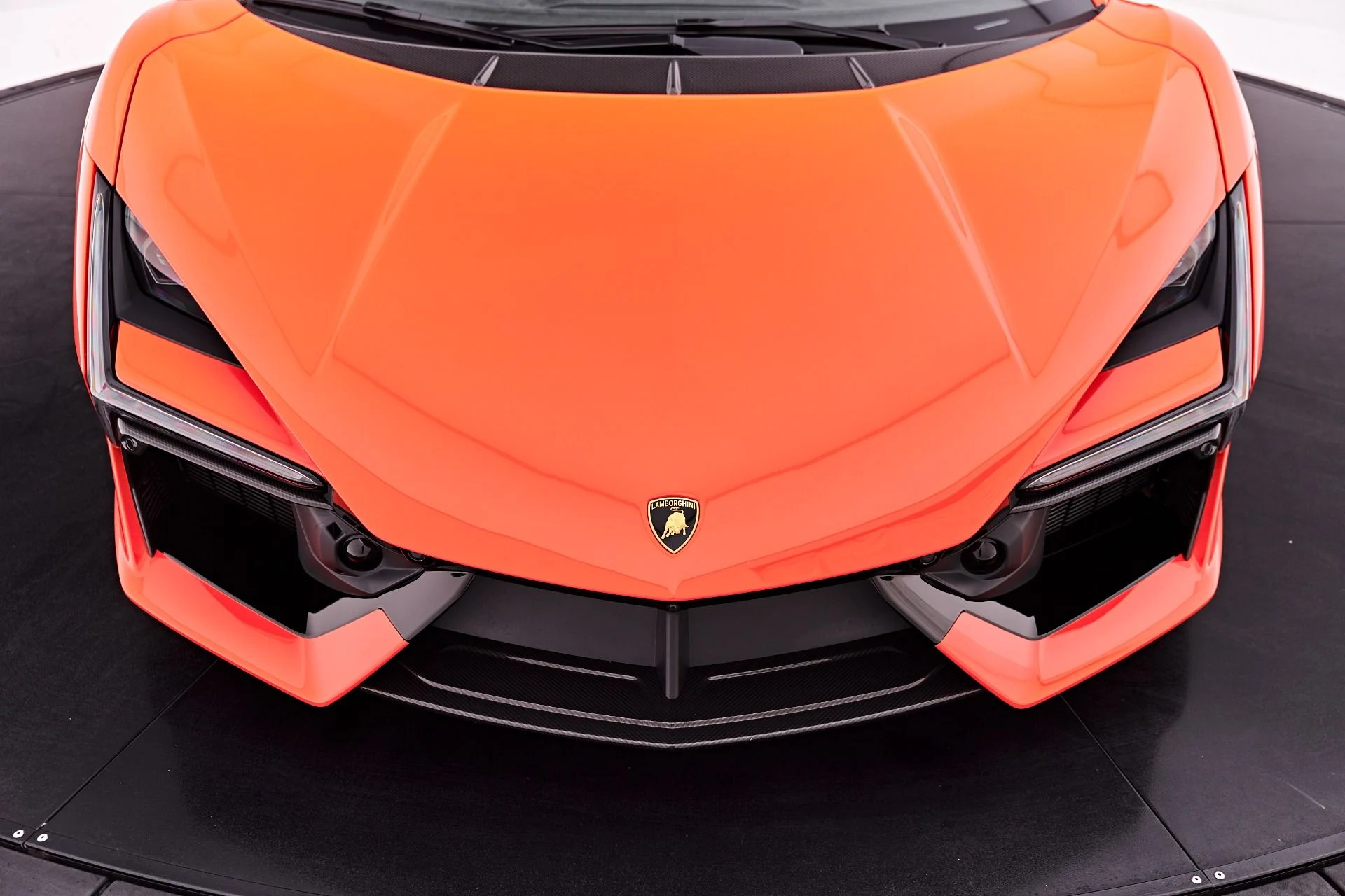 mph037_676724651_Used_2024_Lamborghini_Revuelto_Base_1786150931_36cd4255b8