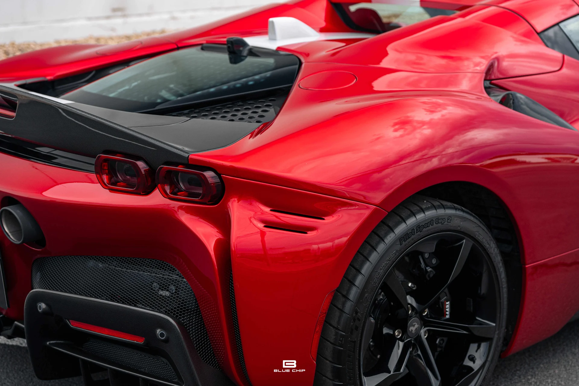 mph037_677979327_6a6a857307cf3337f5f78a70_23796_202025_20_Ferrari_20_SF_90_20_Spider_20_Roso_20_Magma_38_f3a9b64e86