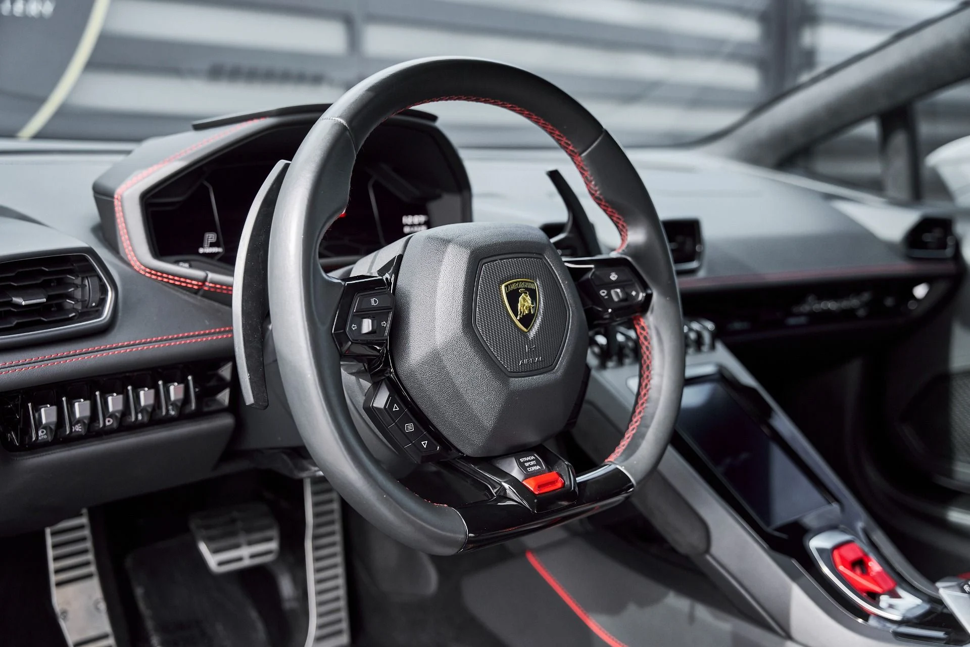 mph037_681416578_Used_2020_Lamborghini_Huracan_EVO_1768438616_6d246d0696