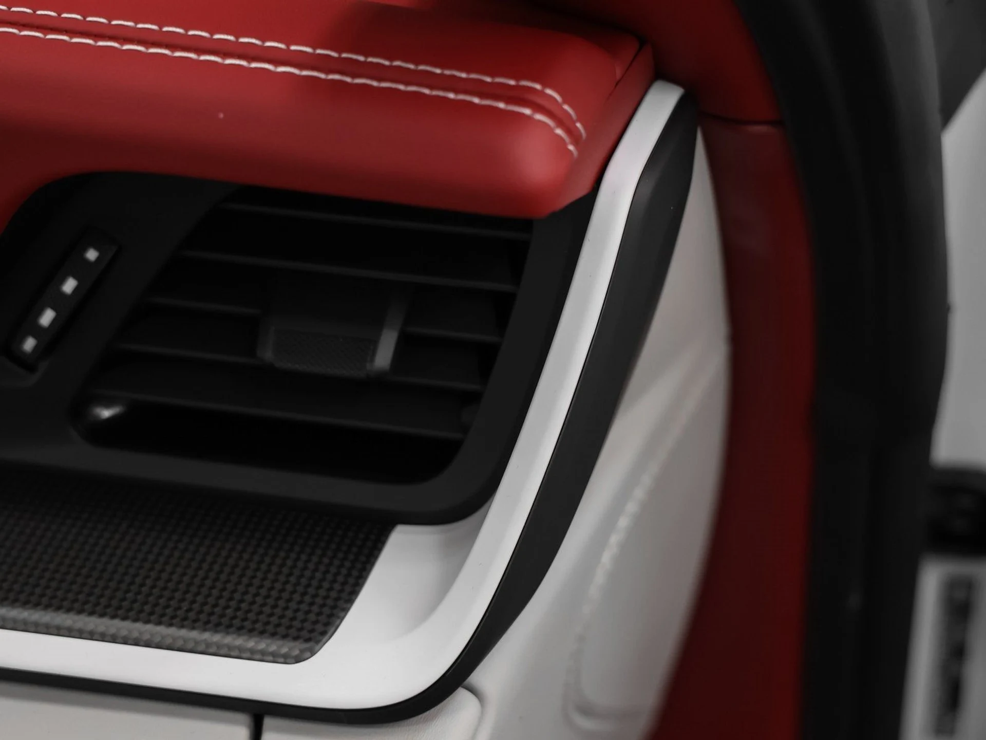 mph037_692670069_38_170d677f5a