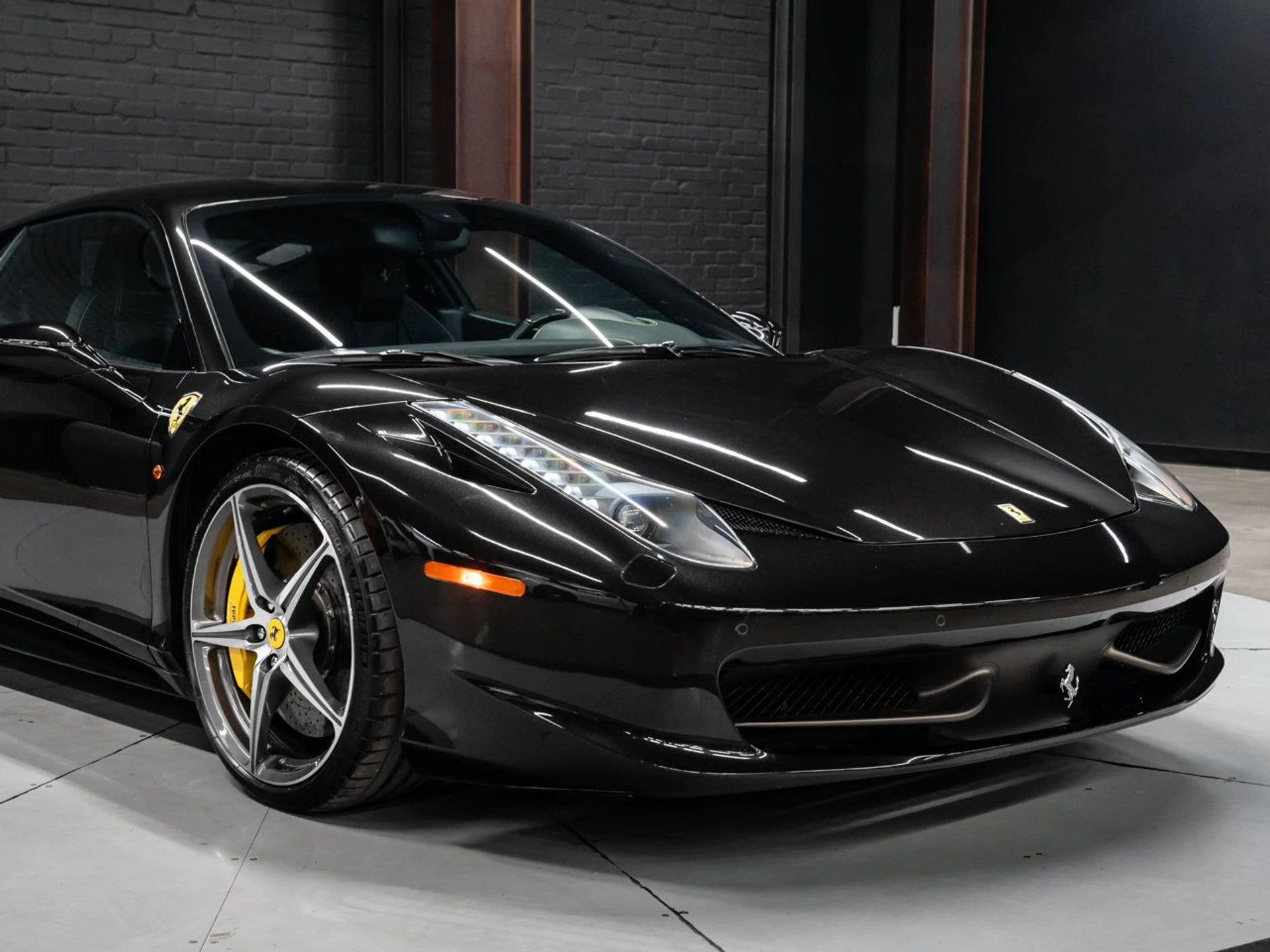 mph037_692810600_ferrari_458_italia_2015_dd9af5b085