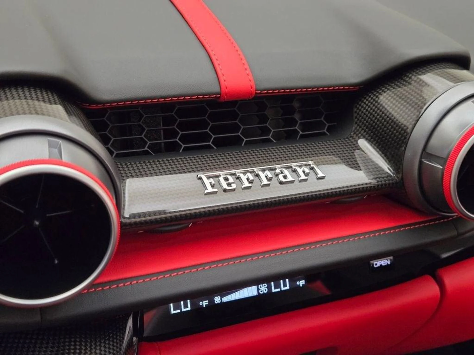 mph037_696862009_Used_2022_Ferrari_812_GTS_1777383842_c6763a1651