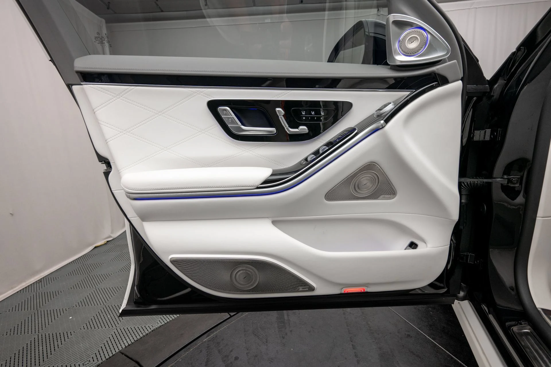 mph037_69764073_dd46dbcd474243e486fca4e60b37015b_034a73b391