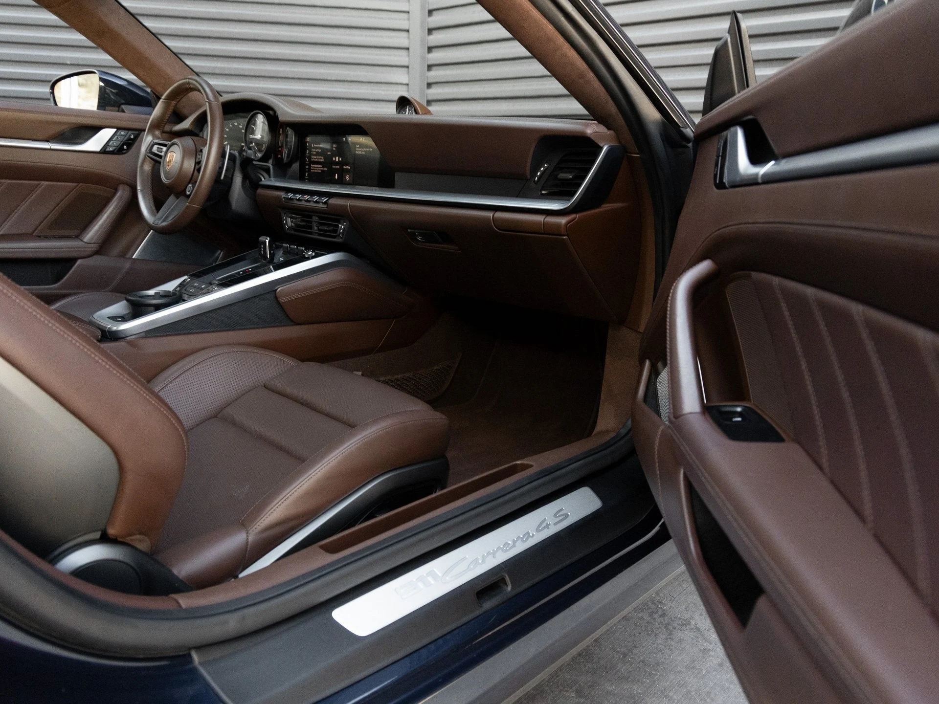 mph037_698106992_38_91c0d51c19