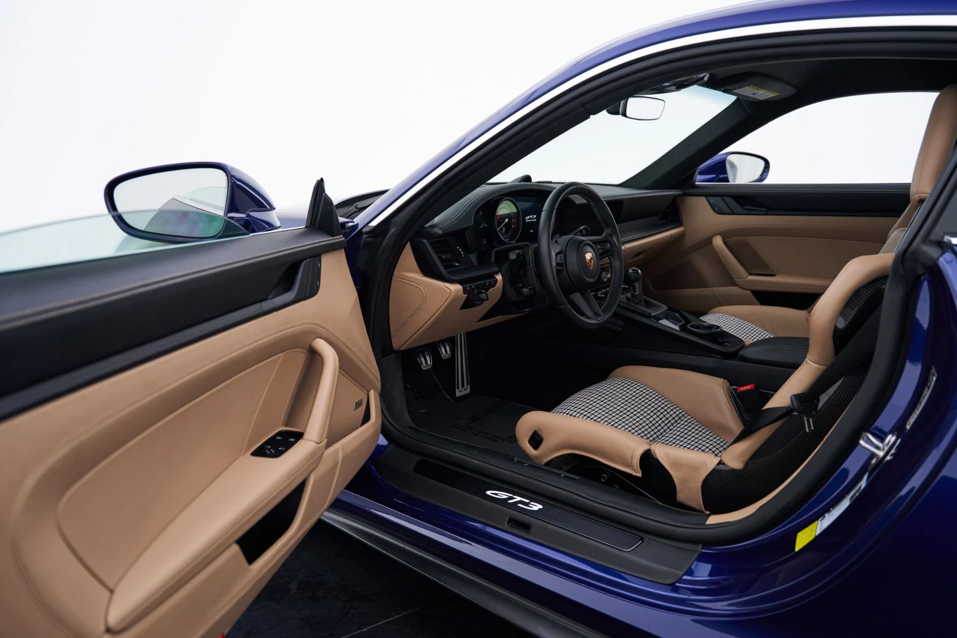 mph037_726133378_Used_2022_Porsche_911_GT_3_1793061822_b320d4964f