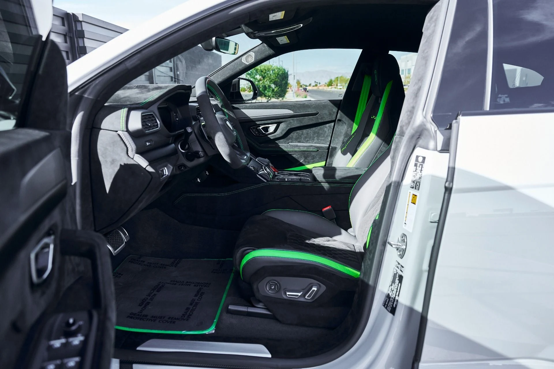 mph037_740439649_Used_2024_Lamborghini_Urus_Performante_1772849087_c8f742a427