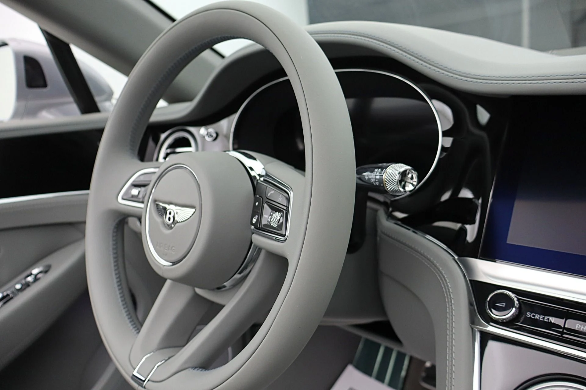 mph037_744873340_New_2026_Bentley_Continental_GTC_9d8c44beea