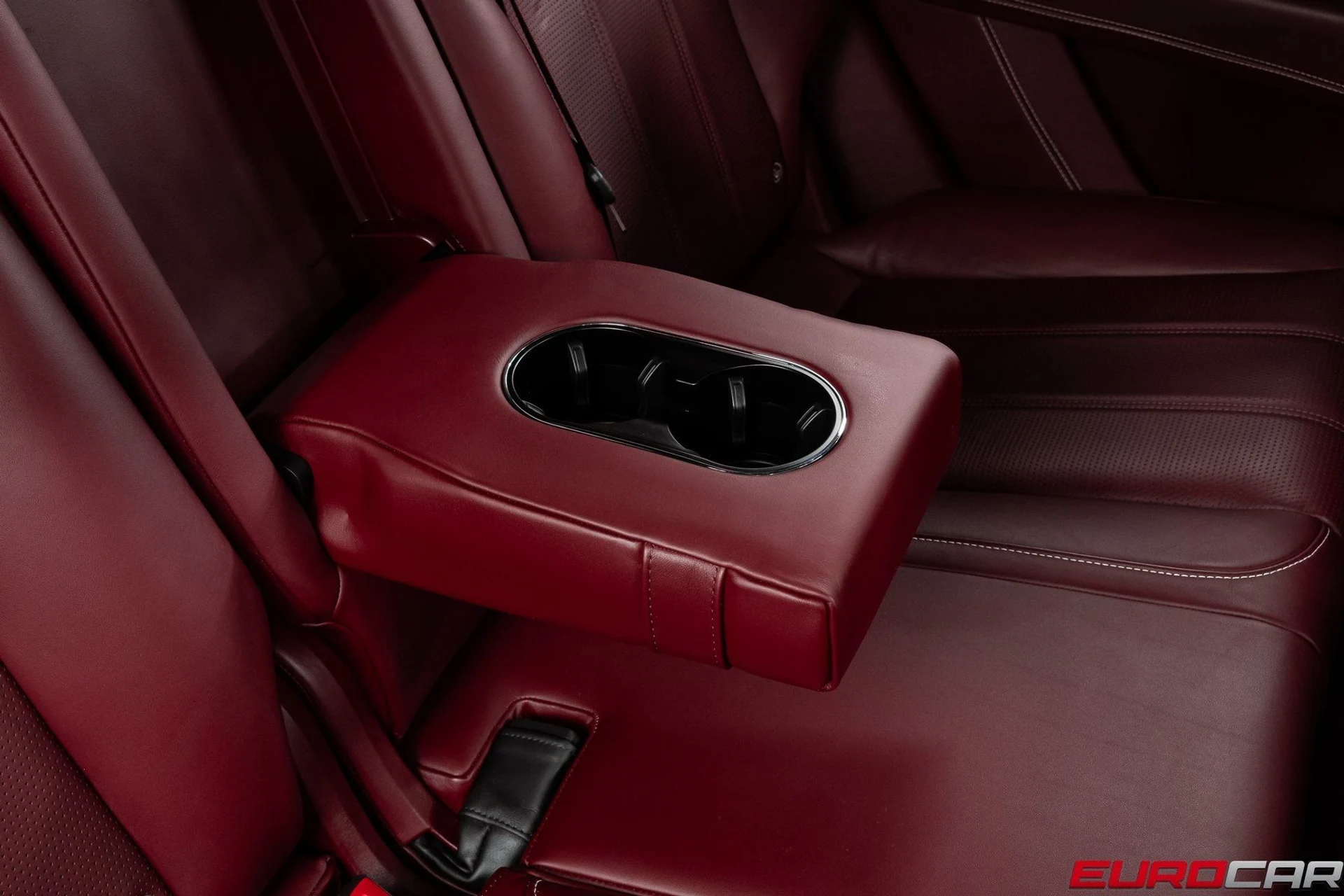 mph037_74522582_image_38_a11814e861