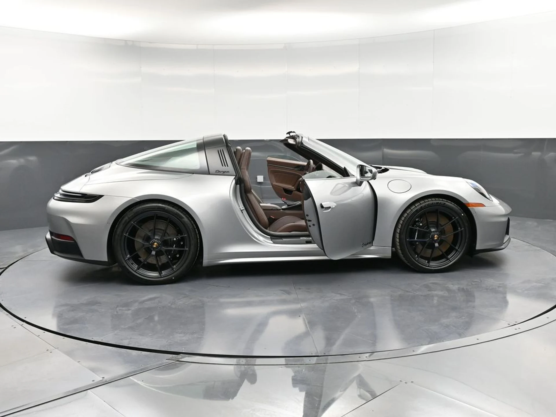 mph037_75104151_b58a370d_a6a7_4a9e_b24b_c925e47e622d_6b101b7993