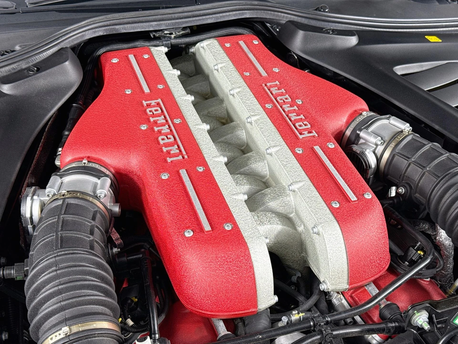 mph037_753313037_Used_2019_Ferrari_GTC_4_Lusso_1792629180_51001d0a6e