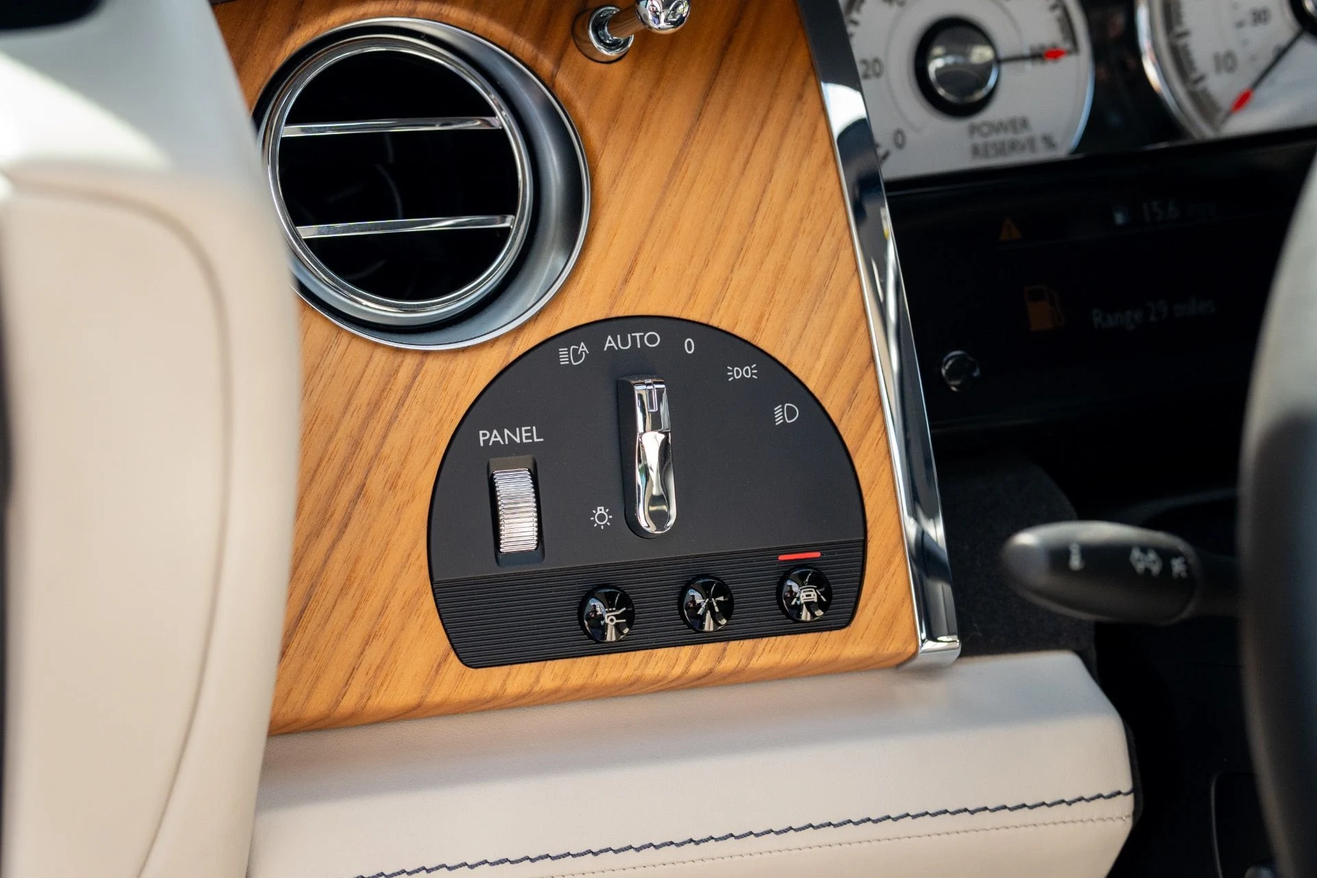 mph037_761015369_Used_2016_Rolls_Royce_Wraith_1762887509_812a089e52