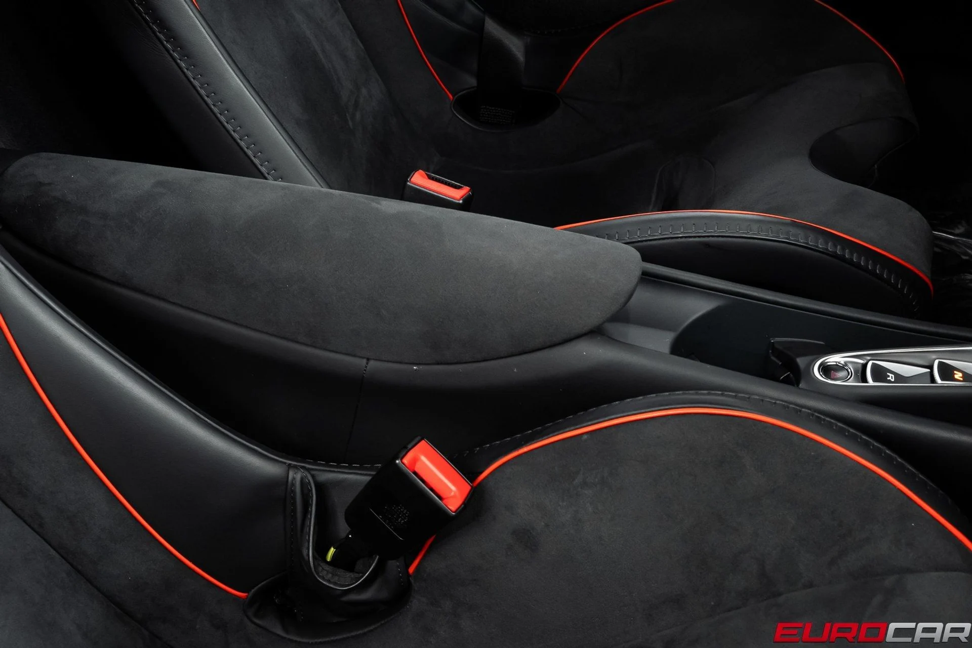 mph037_765677488_image_38_3a844753c6