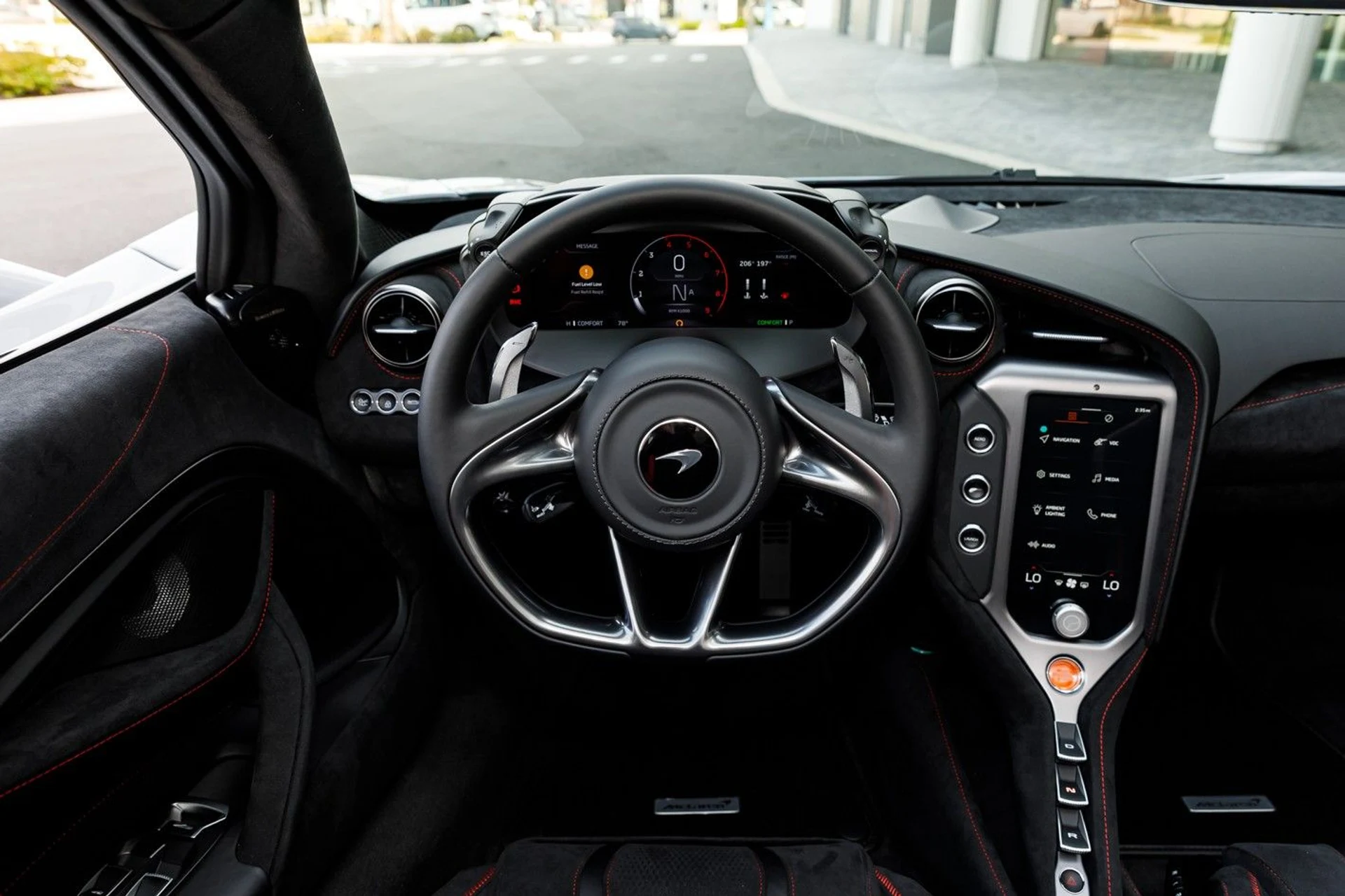 mph037_767399231_637_p38_l_0679c7dc21