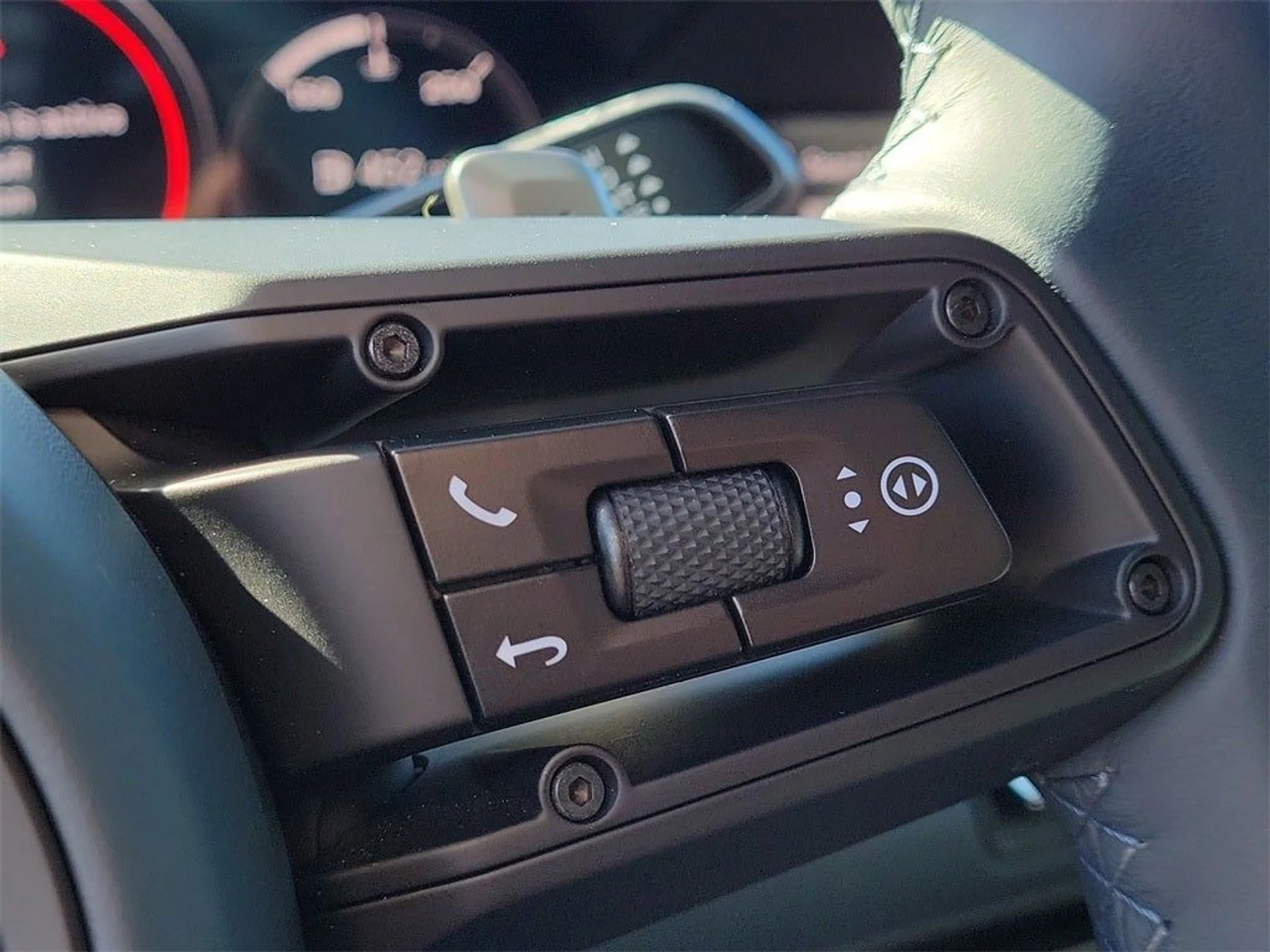 mph037_771587574_38_ed10495700