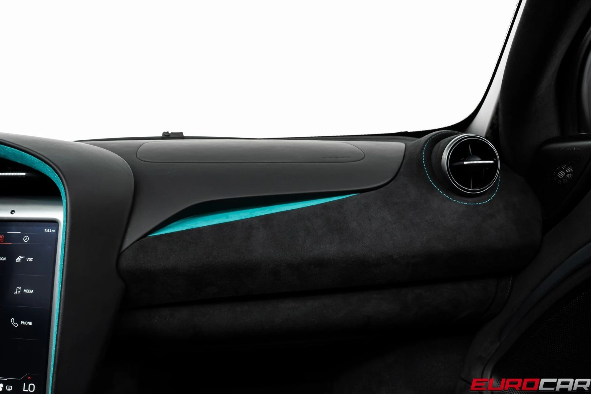 mph037_799284500_image_38_d9ff8bb186