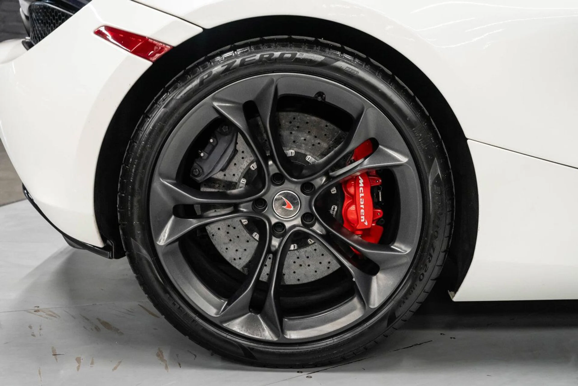 mph037_804319722_mclaren_720s_2018_4bfb98df6d