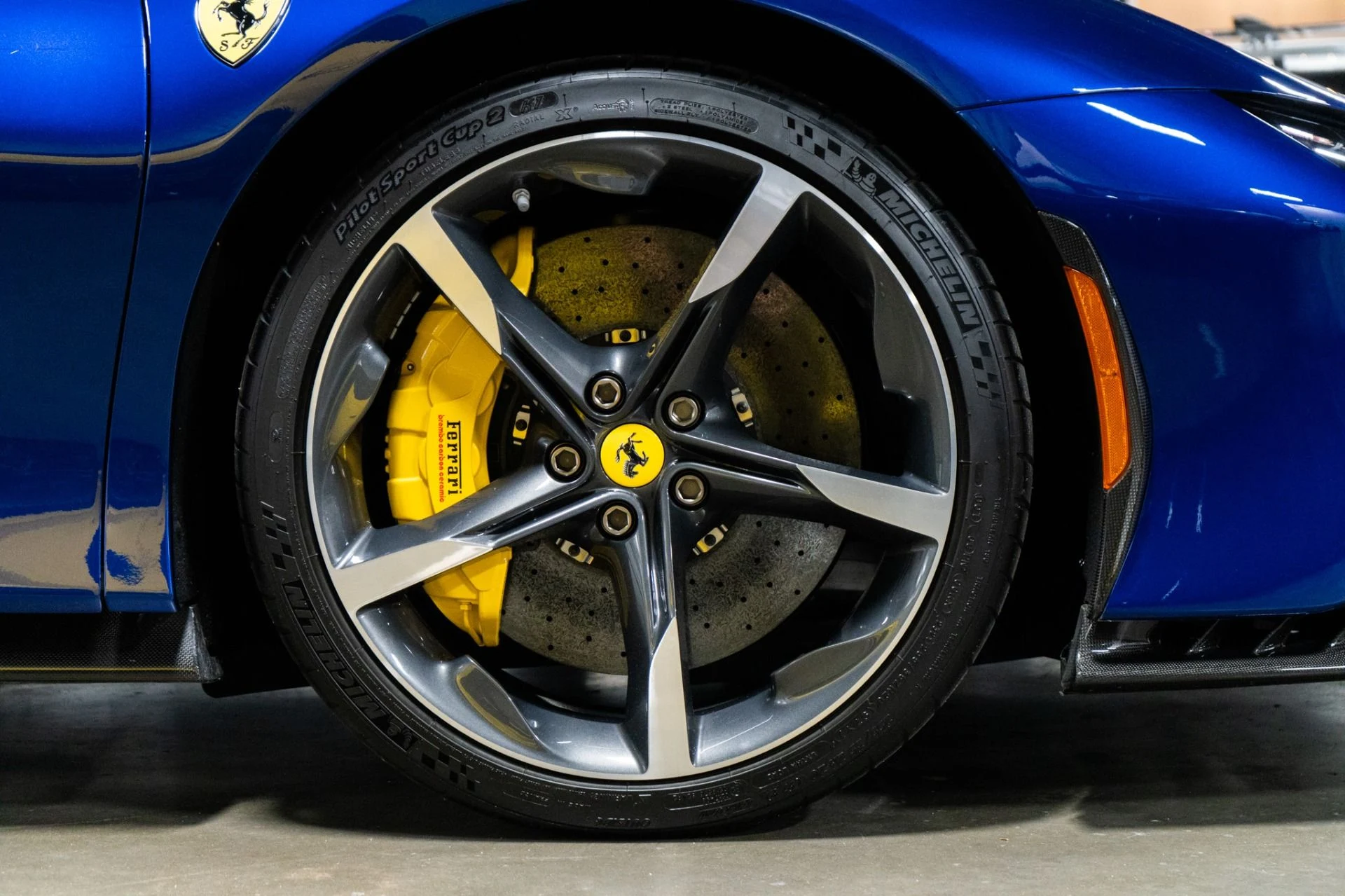 mph037_805676363_Used_2022_Ferrari_SF_90_Spider_Assetto_Fiorano_1757958945_bf1d76f86f