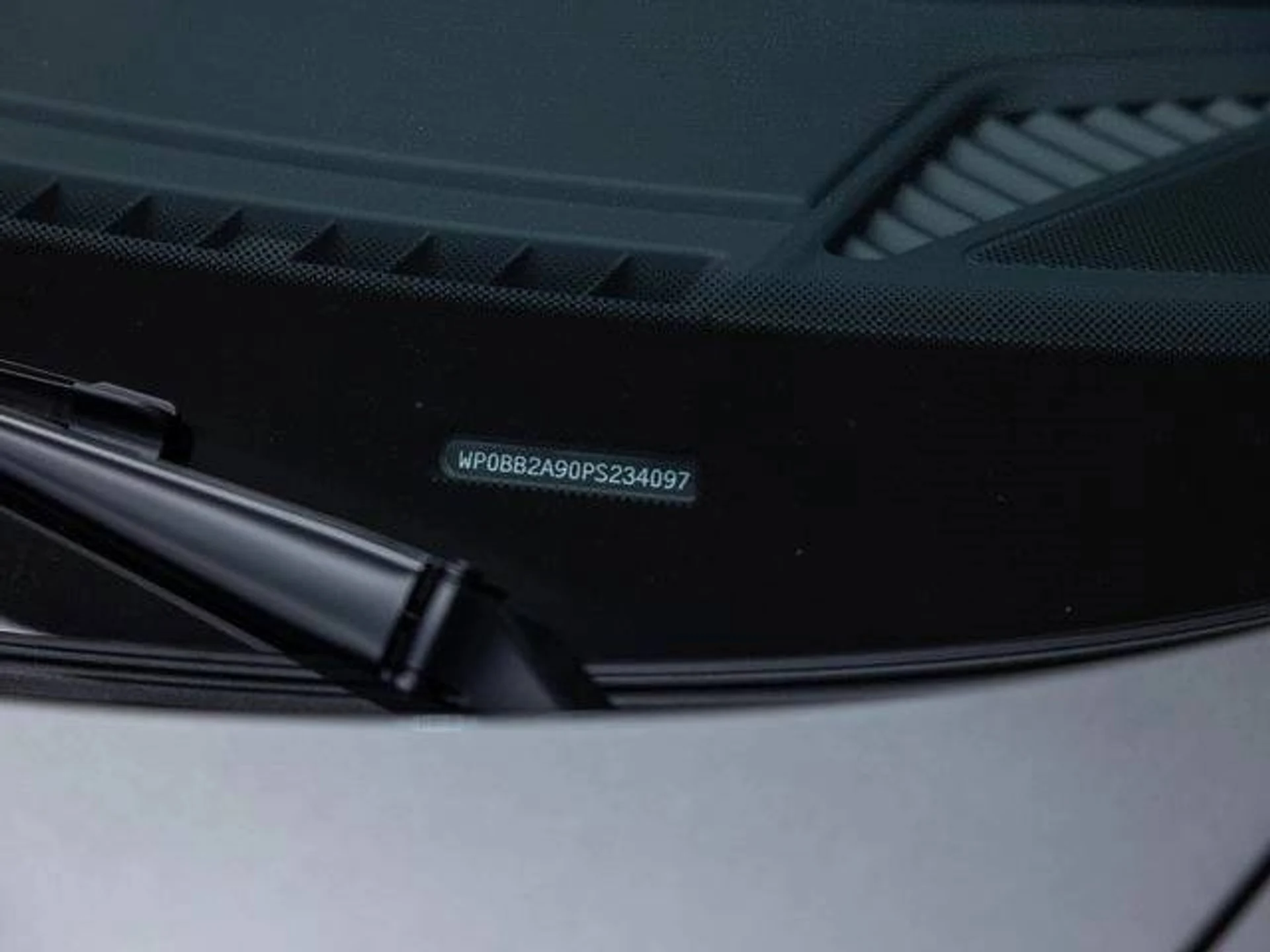 mph037_817013661_38_c10de3c5b8