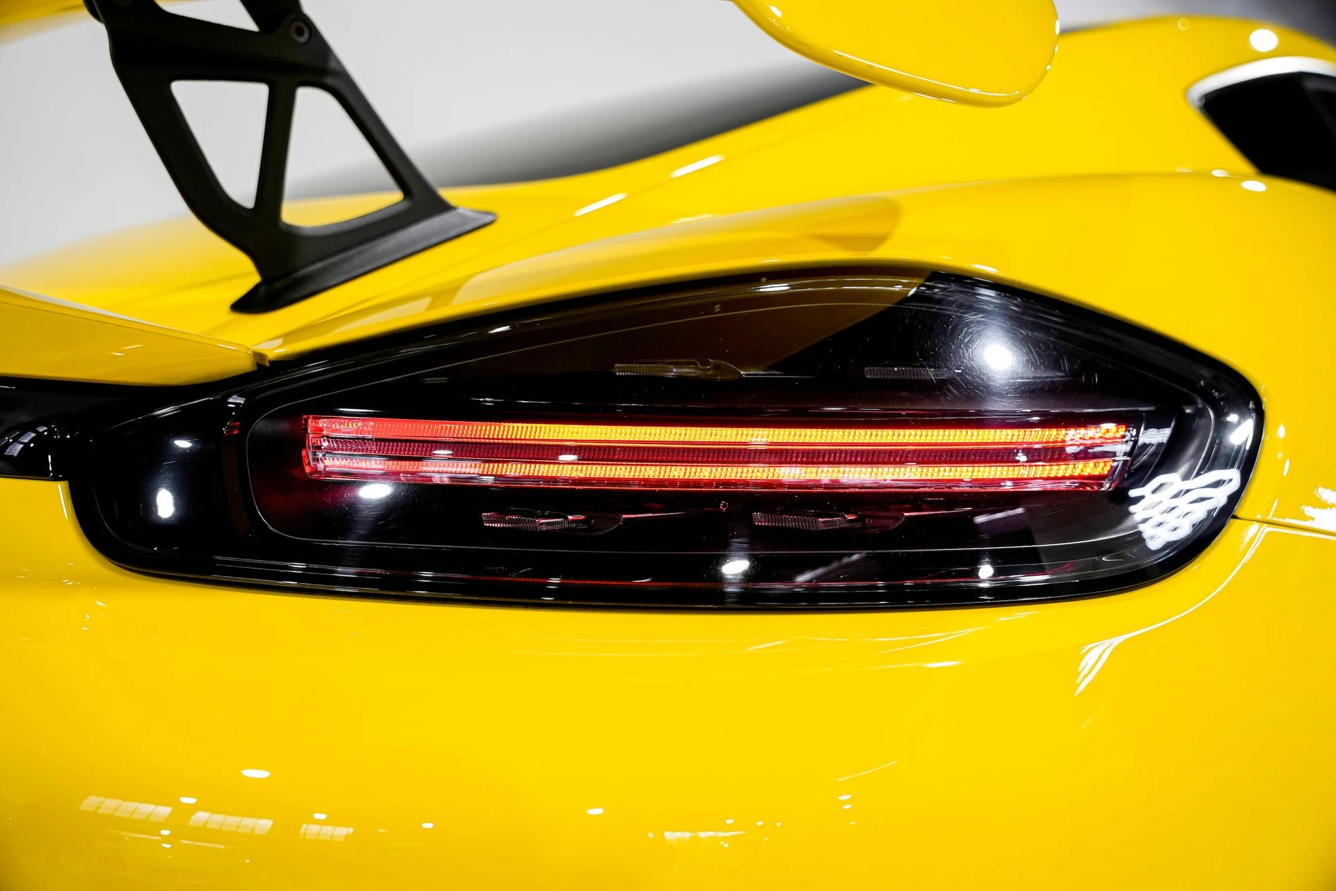 mph037_821283044_a34830a793447f0c75f535e3a300a5e4x_265d383fed