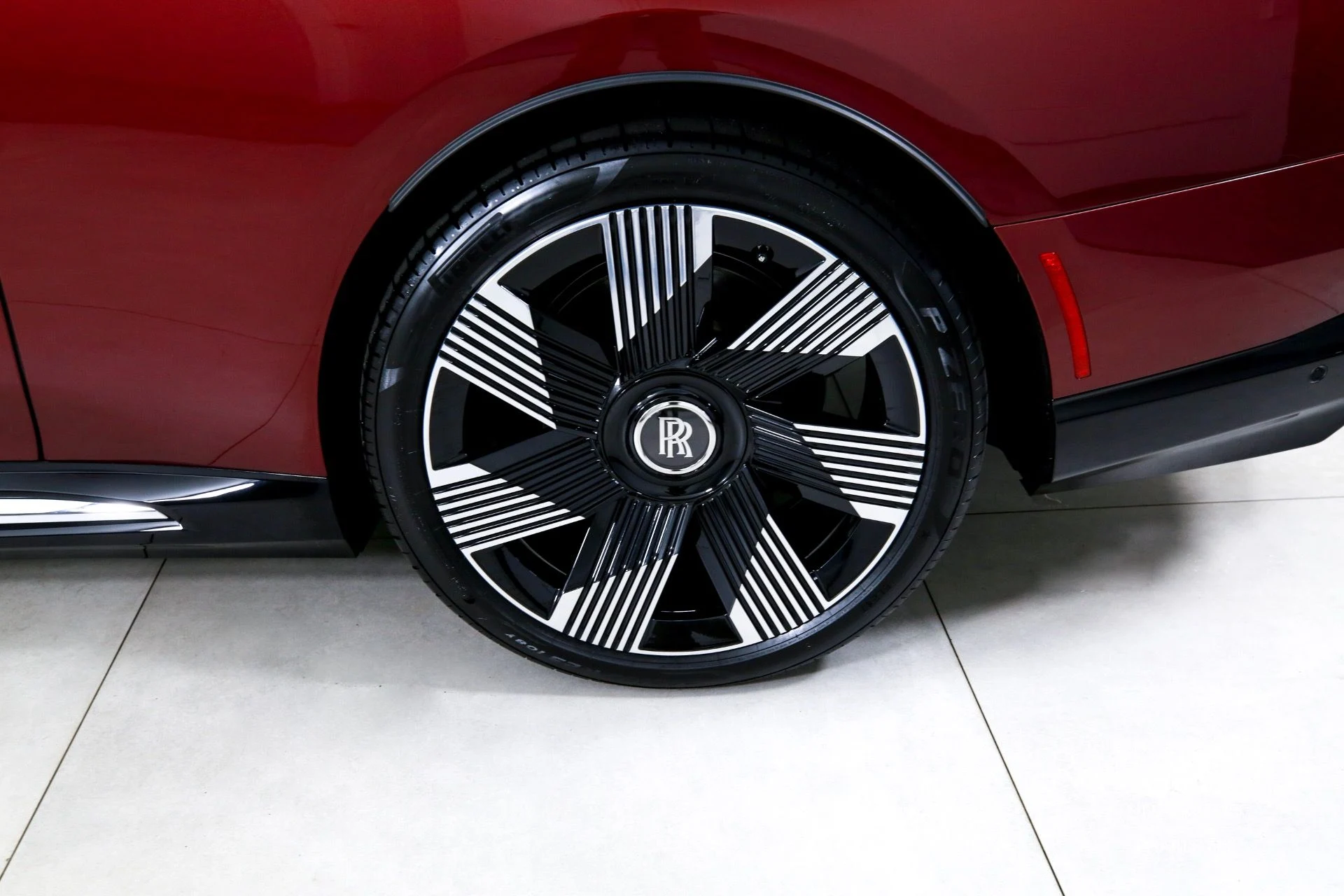 mph037_827042183_Used_2024_Rolls_Royce_Spectre_1750451753_e9ed84c163