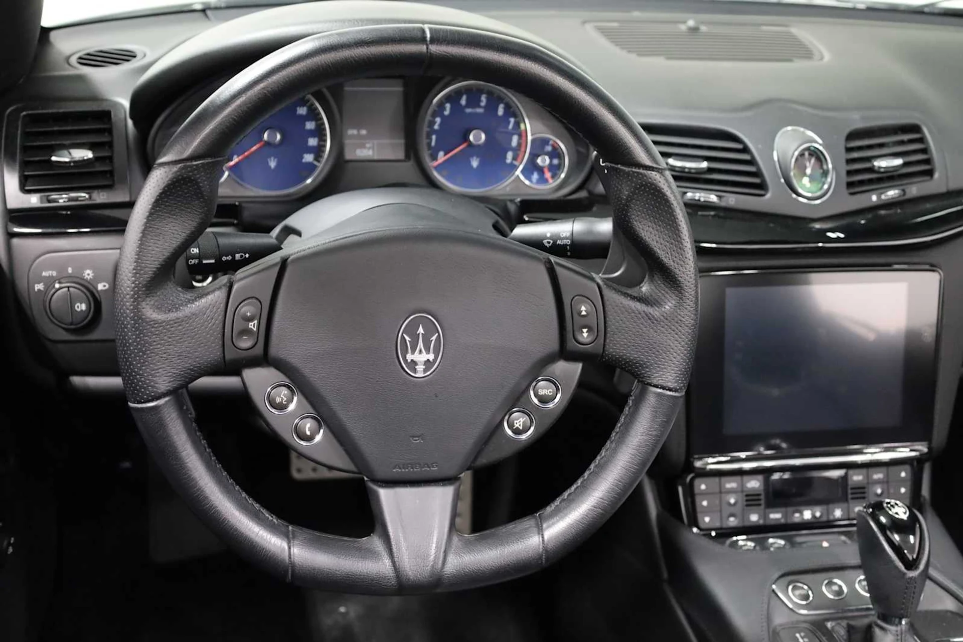 mph037_834510876_32079476865c8e206f7f51d626aeb512_ade34e75c7