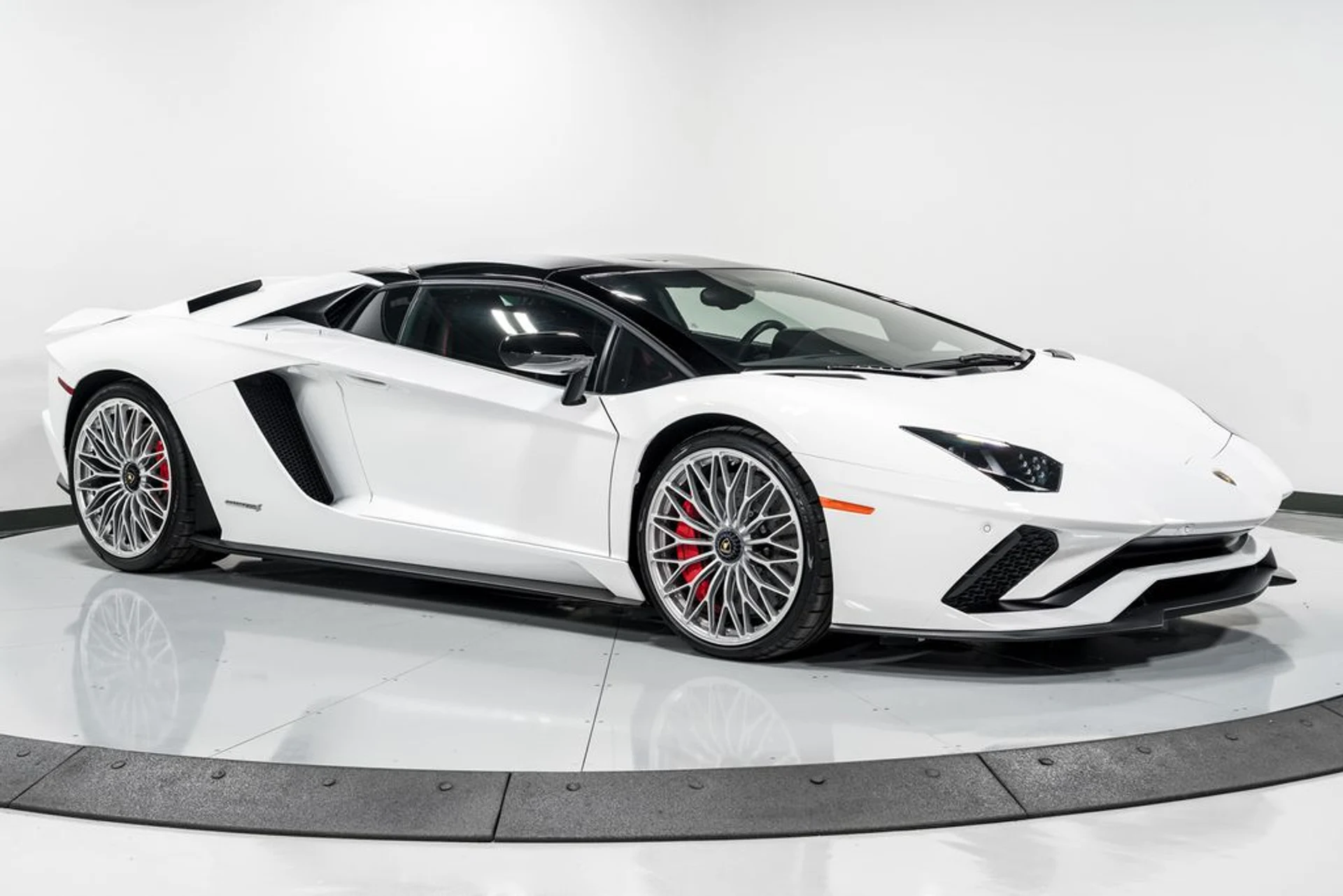 mph037_837856178_f24d1ca1bece24aff569ead2aa09f0f8x_905e3cb425