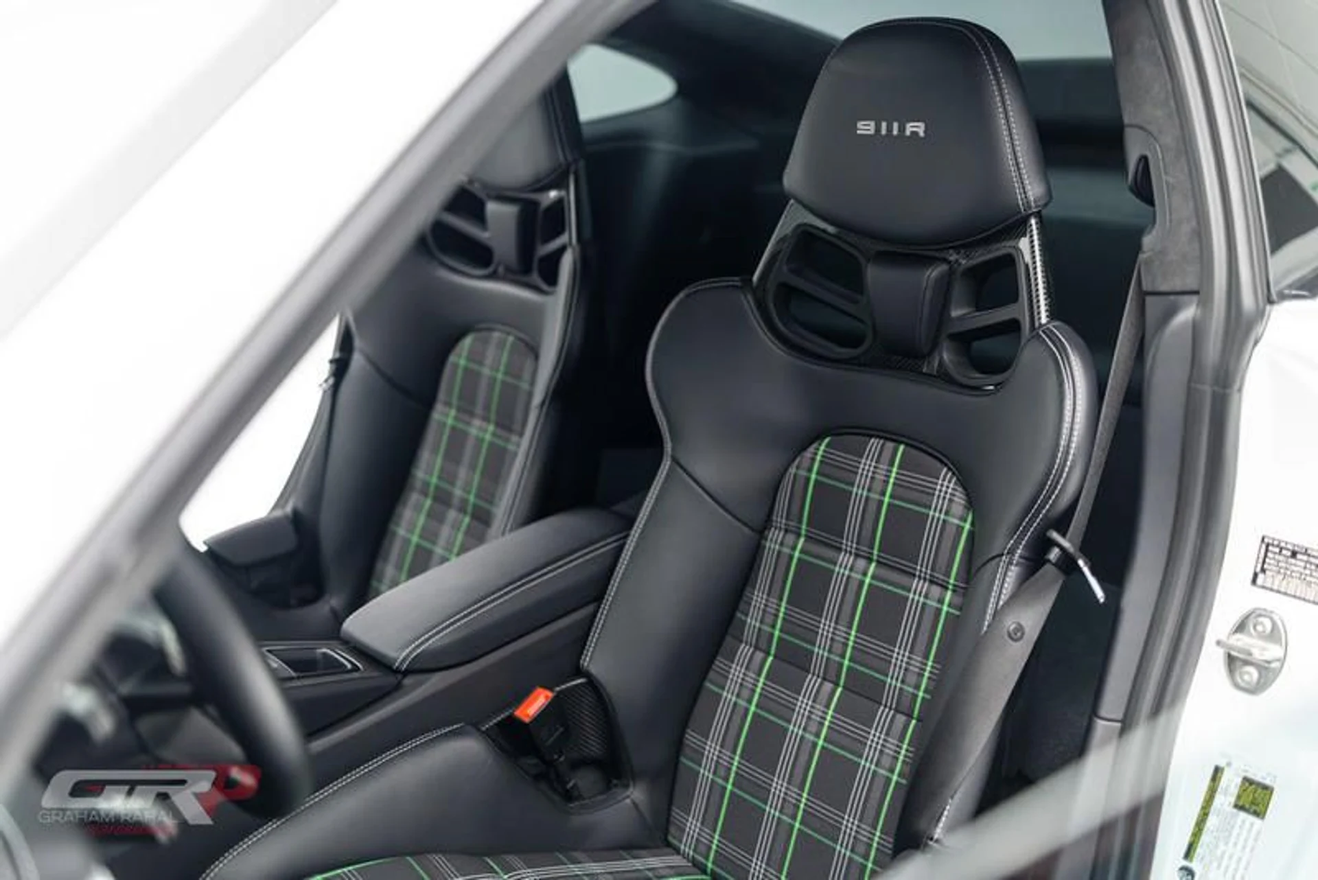 mph037_840815756_65_C7_F08_B_5_F9_B_468_F_AD_53_1_AF_0_EBA_75_C6_C_ba6353c1e7