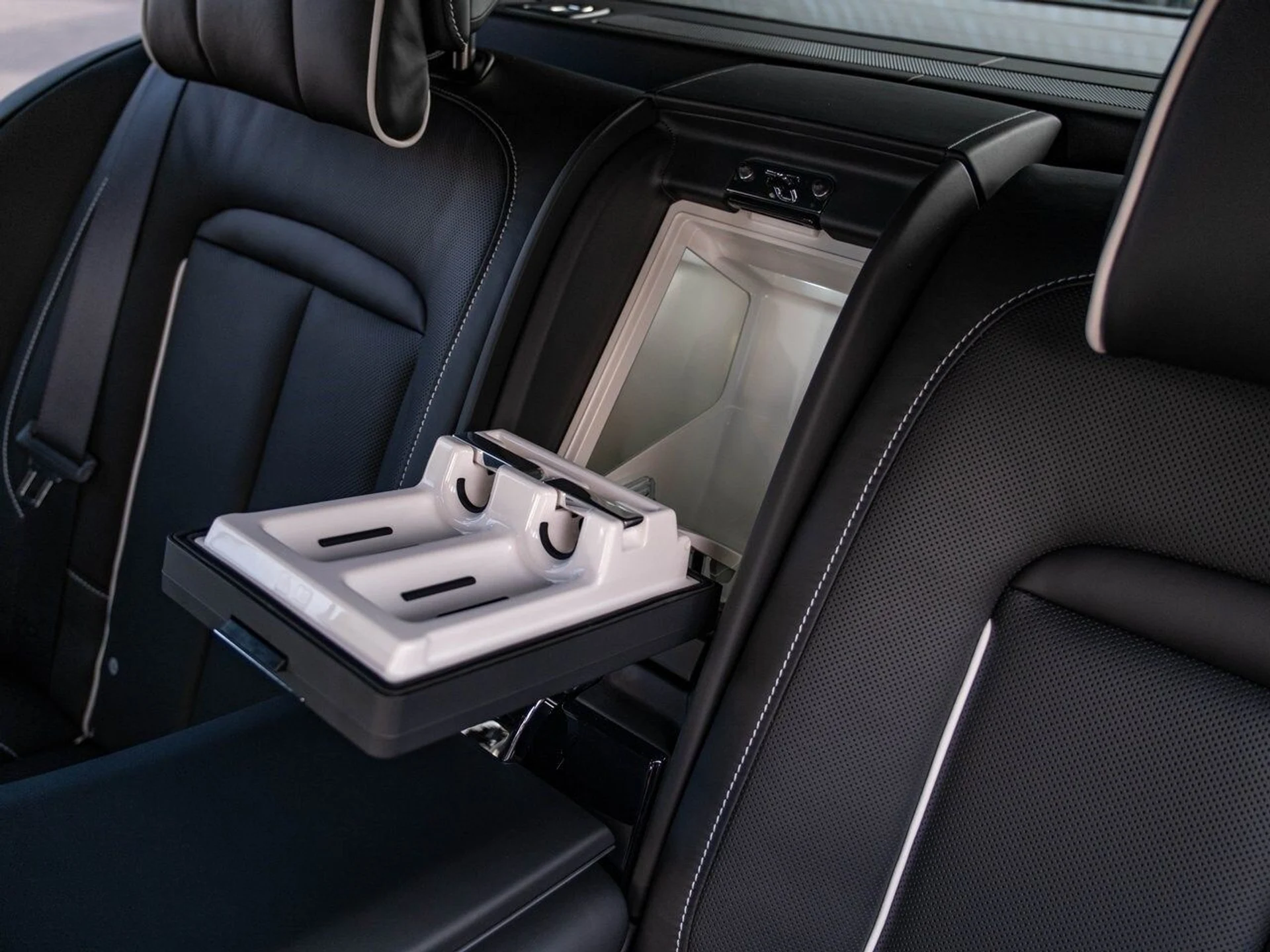 mph037_843180626_a469e8b0bf2aa7ac0294588353dfd1a8x_1b2afb0244