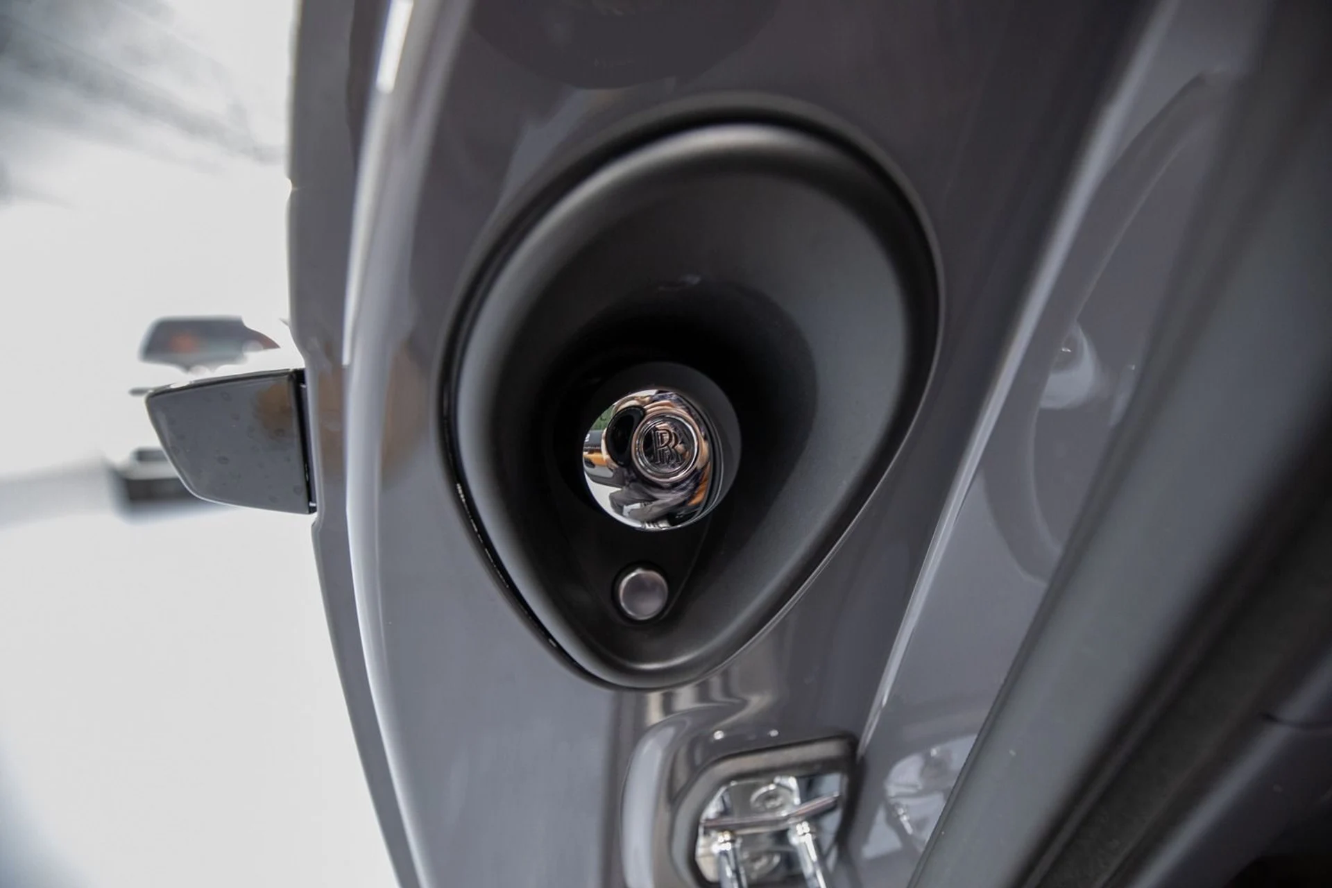 mph037_844454830_Used_2018_Rolls_Royce_Wraith_Luminary_Collection_1708563018_6b2b7b5119