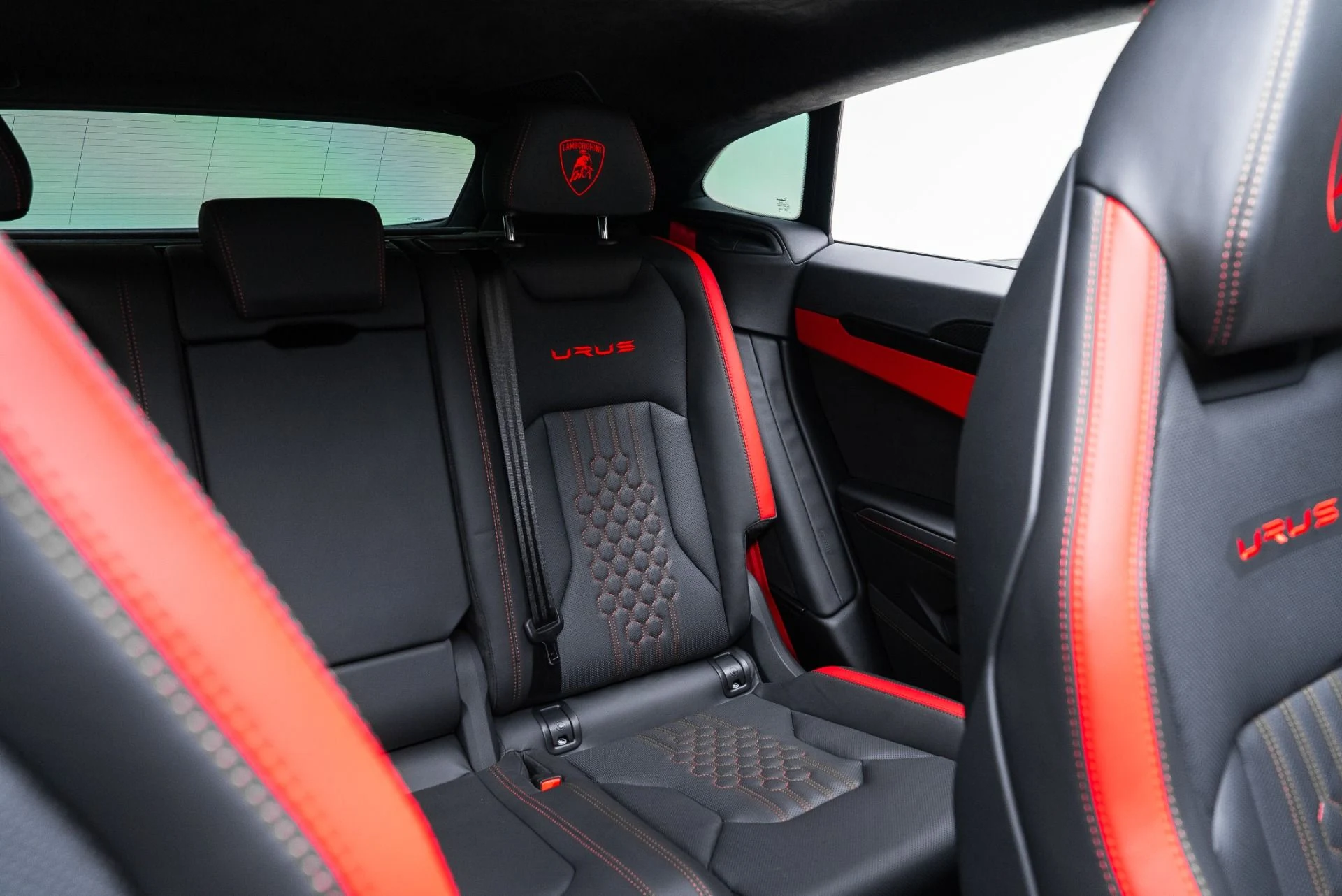 mph037_846540990_Used_2024_Lamborghini_Urus_S_1768413773_533d12190a