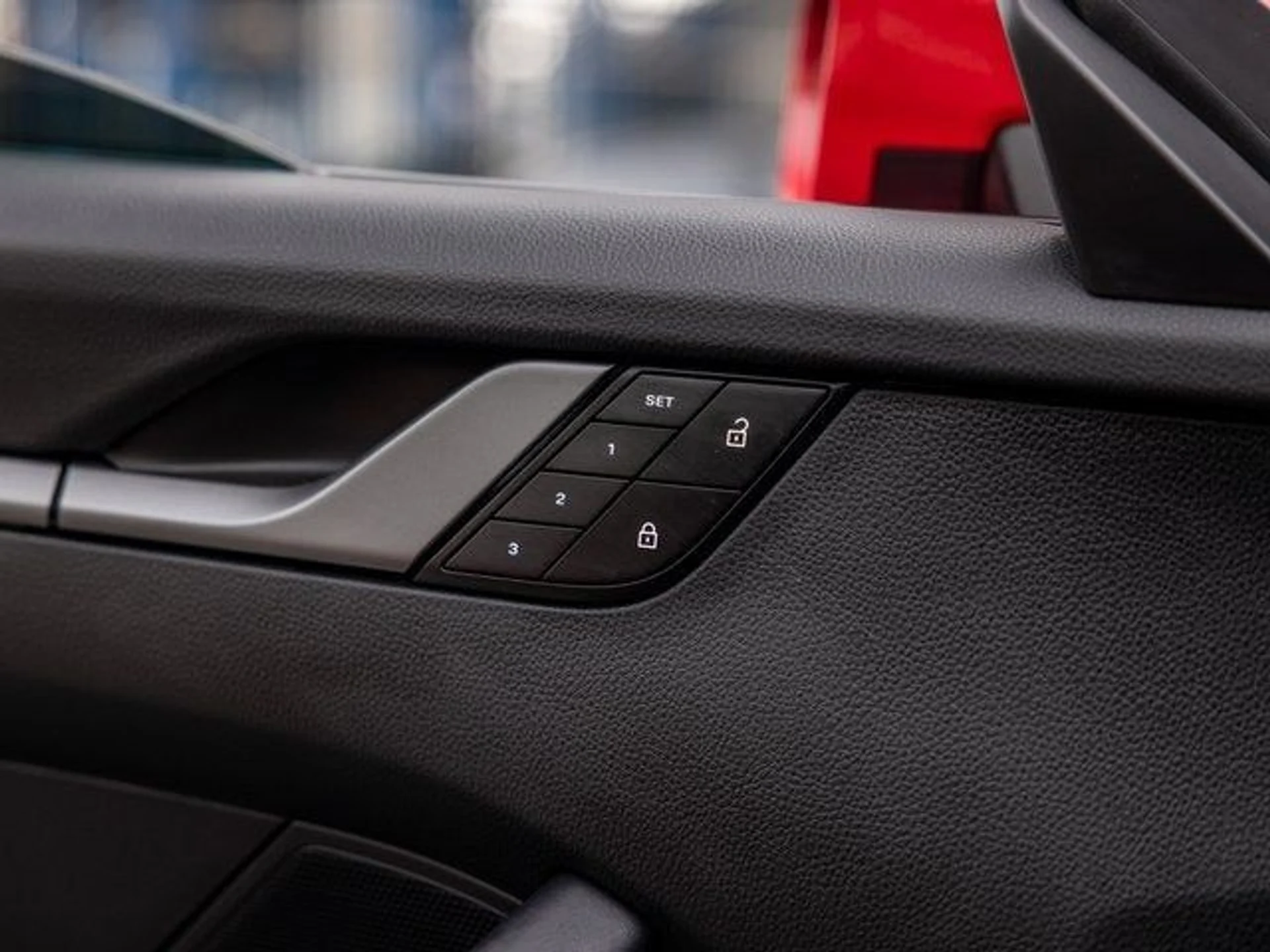 mph037_867099137_38_e97f671021