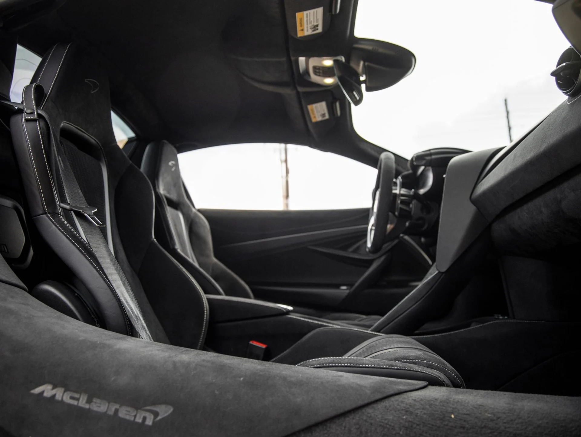 mph037_870116699_38_73396e7ec2