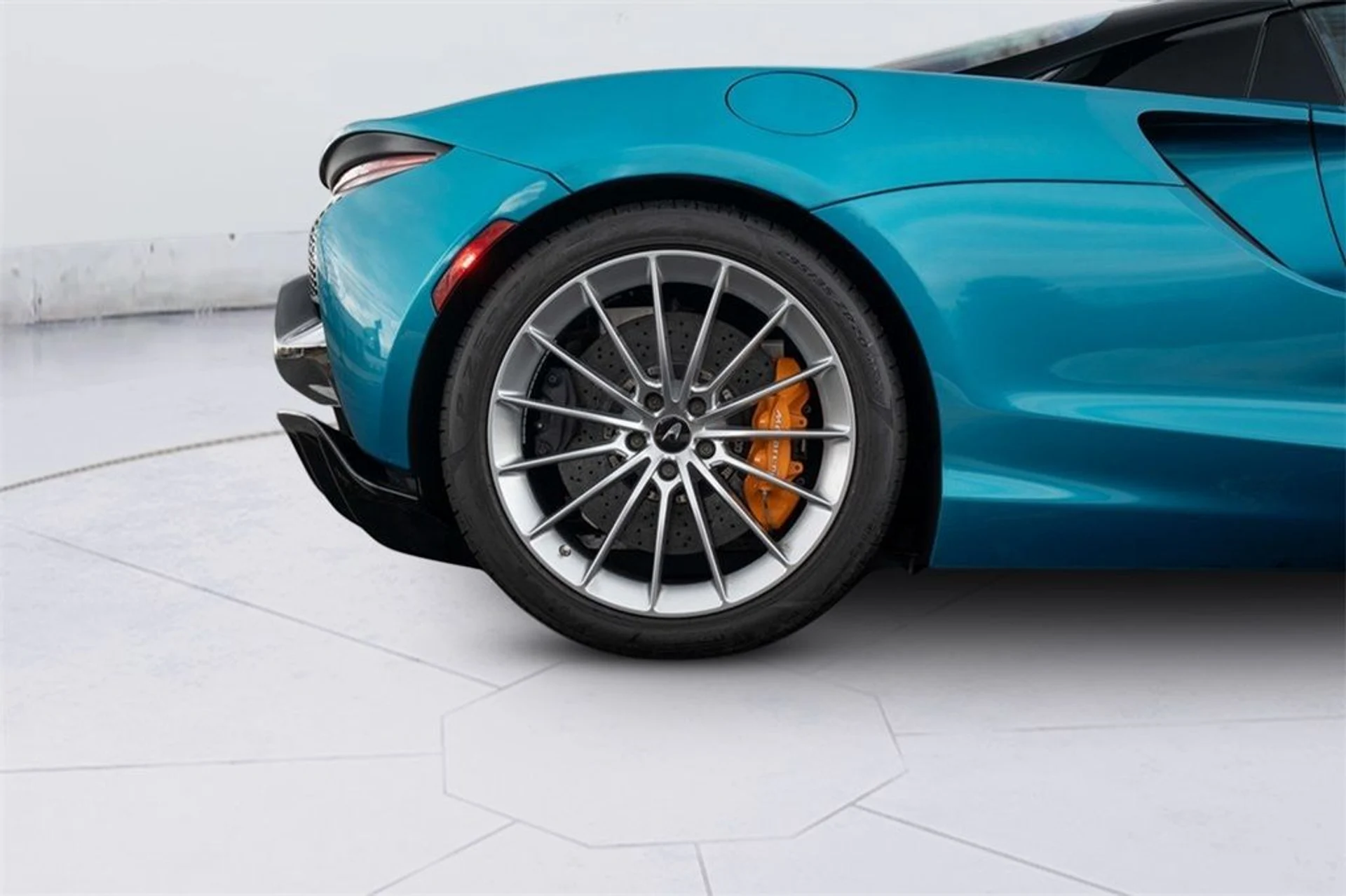 mph037_870789247_image_38_6879cca824