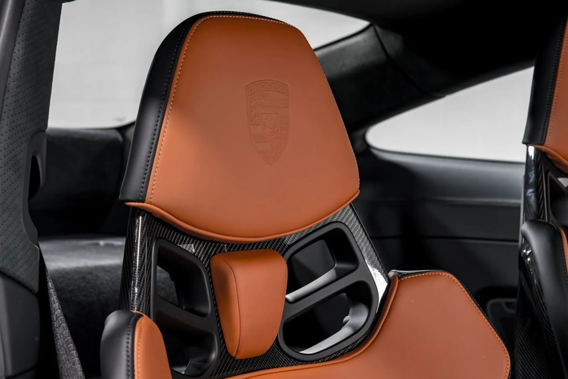 mph037_874926166_24ec2b6b7df9bfdc58ddf0ad6cf84abfx_6351c37b61