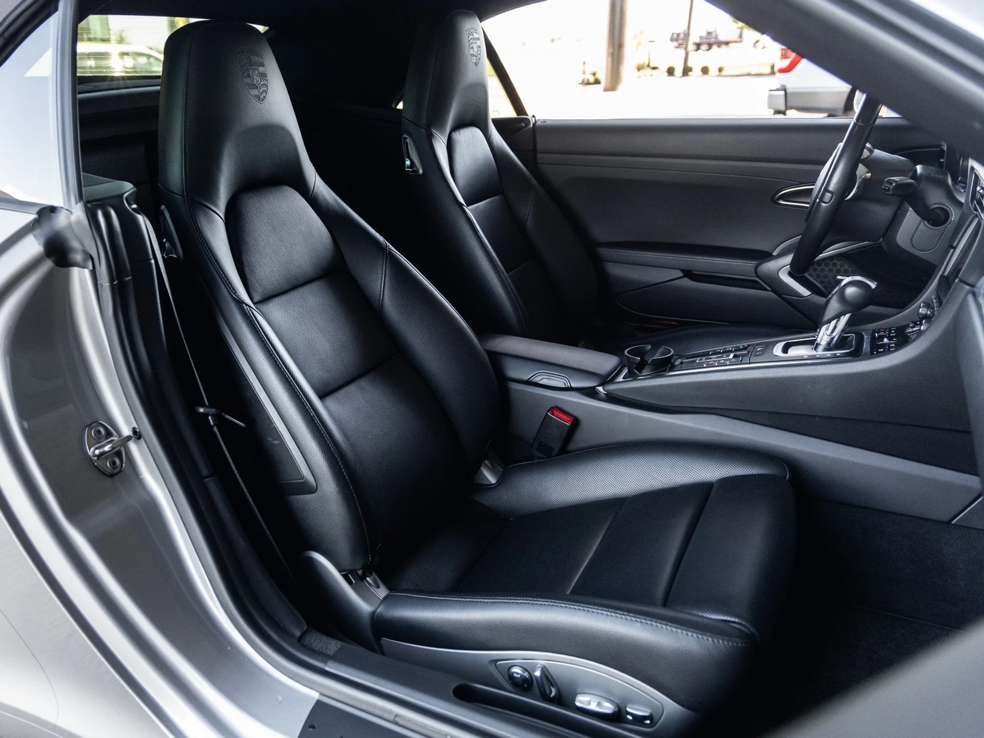 mph037_887059399_38_c90230e5f1